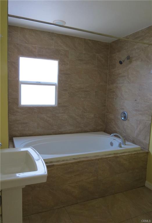 Los Angeles, California, 90022, United States, 2 Bedrooms Bedrooms, ,1 BathroomBathrooms,Residential,For Sale,1931811