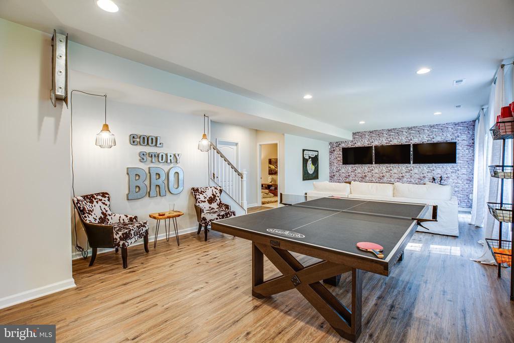 Spotsylvania, Virginia, 22551, United States, 6 Bedrooms Bedrooms, ,4 BathroomsBathrooms,Residential,For Sale,1916890