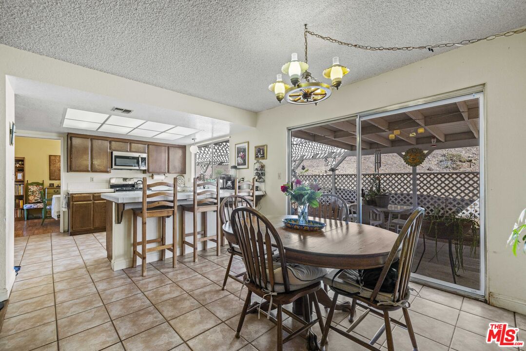 Acton, California, 93510, United States, 4 Bedrooms Bedrooms, ,3 BathroomsBathrooms,Residential,For Sale,1897411