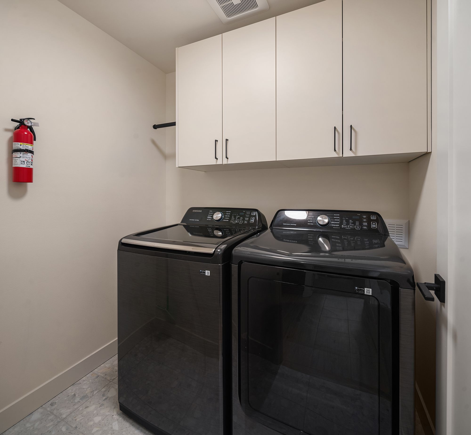  454 NE 40th St, Seattle, WA 98105 - 物件實景