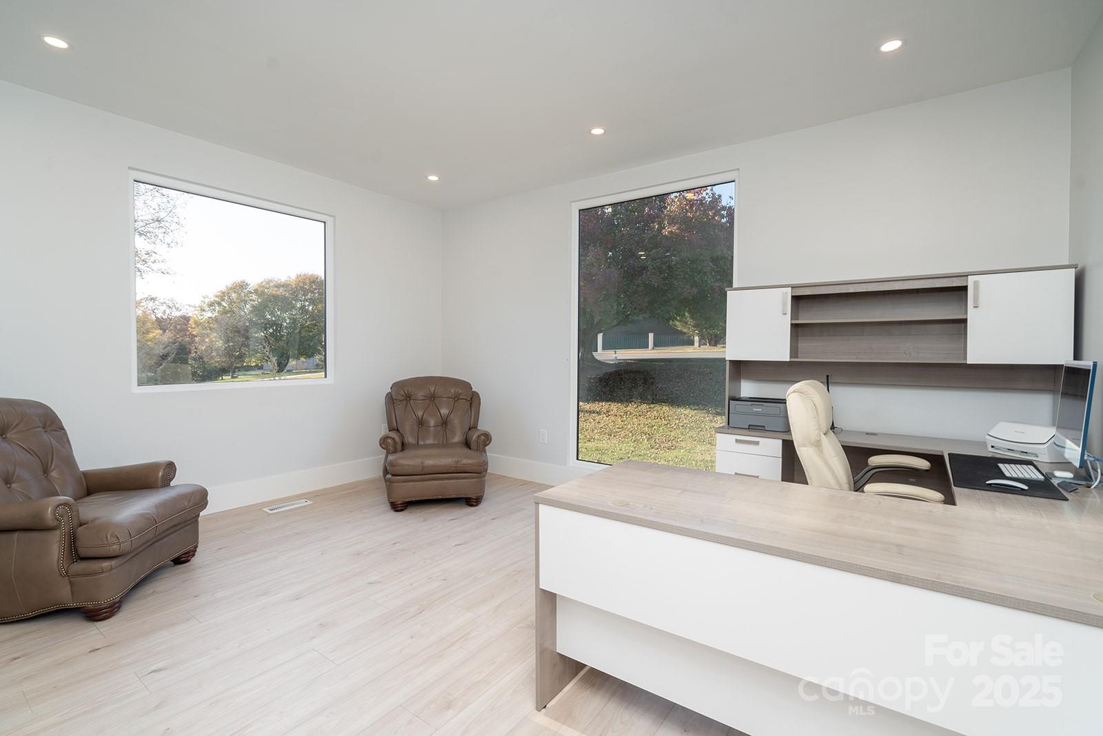 Waxhaw, North Carolina, 28173, United States, 5 Bedrooms Bedrooms, ,4 BathroomsBathrooms,Residential,For Sale,1990877