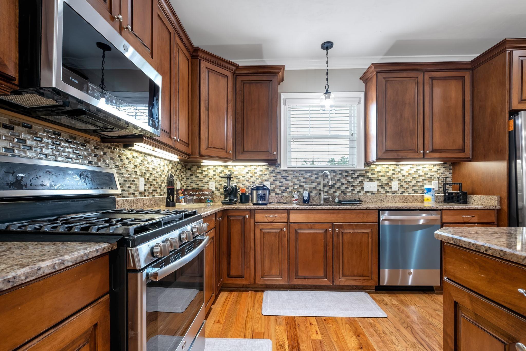 Tallahassee, Florida, 32312, United States, 4 Bedrooms Bedrooms, ,3 BathroomsBathrooms,Residential,For Sale,1901137