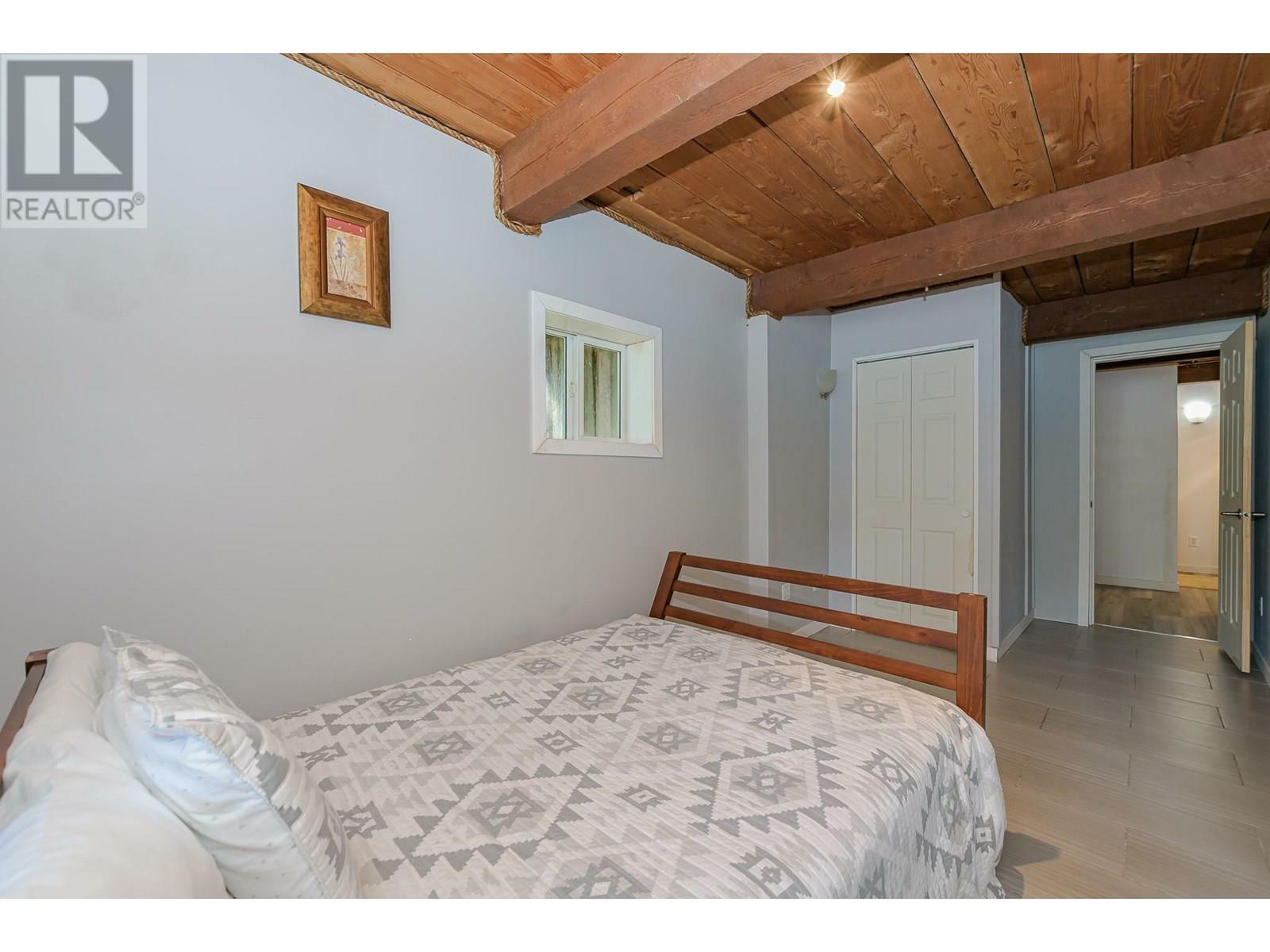MALAKWA, British Columbia, V0E 2S0, CA, 4 Bedrooms Bedrooms, ,2 BathroomsBathrooms,Residential,For Sale,1837391