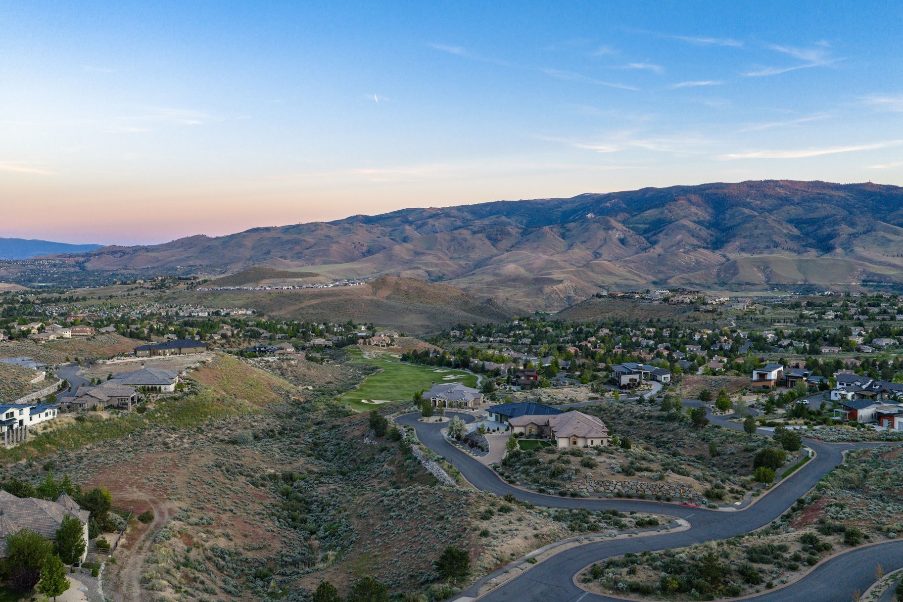 Sweeping Sierra Views in Gated Somersett - 物件實景