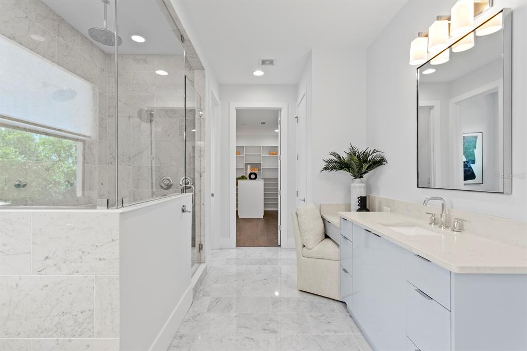 Tampa, Florida, 33606, United States, 5 Bedrooms Bedrooms, ,7 BathroomsBathrooms,Residential,For Sale,1779017