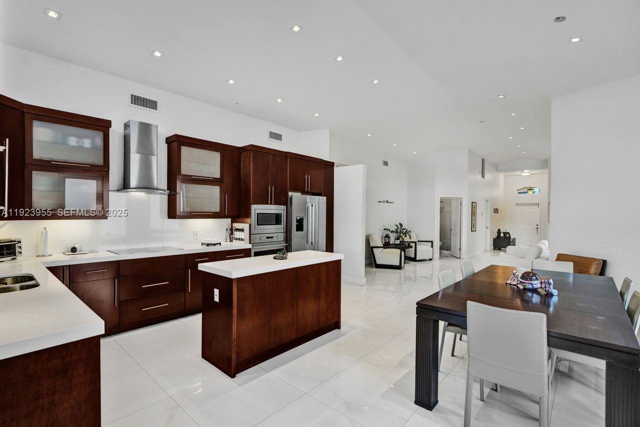 Doral, Florida, 33178, United States, 3 Bedrooms Bedrooms, ,3 BathroomsBathrooms,Residential,For Sale,2000921