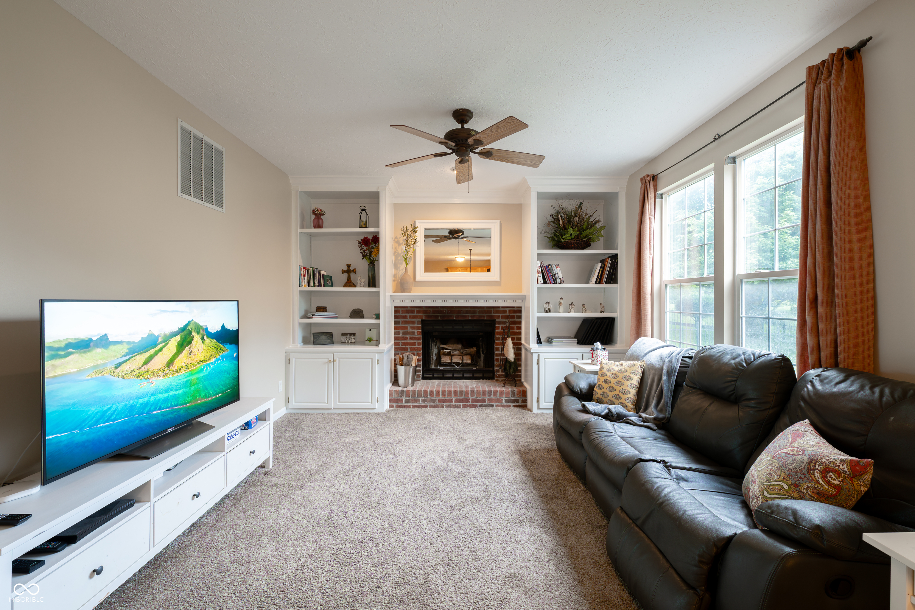 Carmel, Indiana, 46033, United States, 4 Bedrooms Bedrooms, ,4 BathroomsBathrooms,Residential,For Sale,1864271