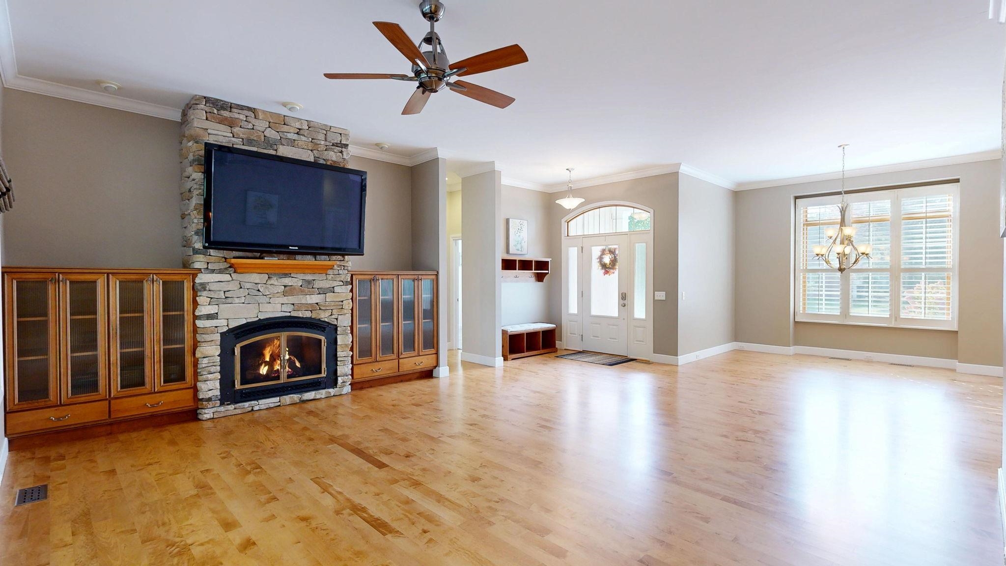 Midland, Michigan, 48642, United States, 3 Bedrooms Bedrooms, ,3 BathroomsBathrooms,Residential,For Sale,1977792