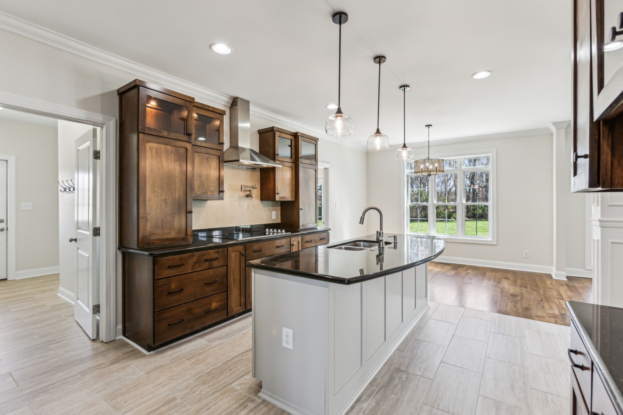 Cedar Hill, Tennessee, 37032, United States, 4 Bedrooms Bedrooms, ,4 BathroomsBathrooms,Residential,For Sale,1899729