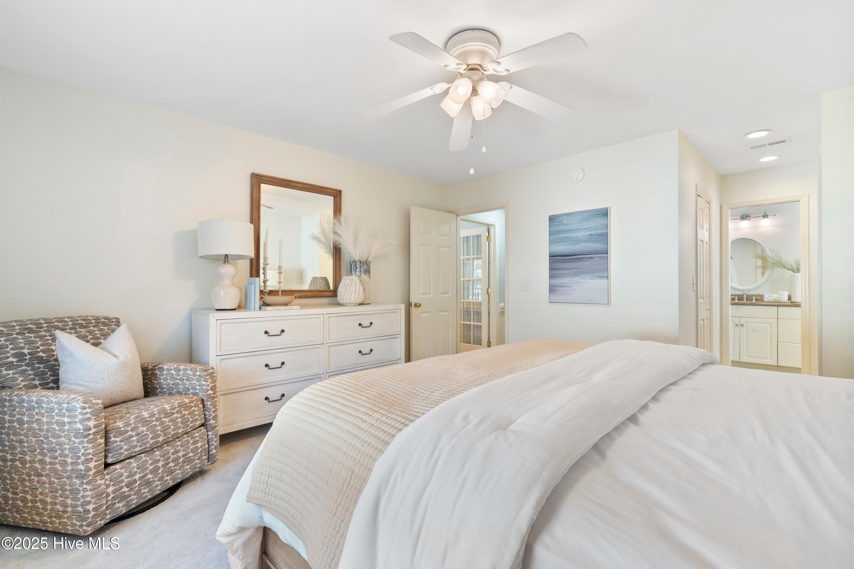 Wilmington, North Carolina, 28409, United States, 4 Bedrooms Bedrooms, ,3 BathroomsBathrooms,Residential,For Sale,1967637