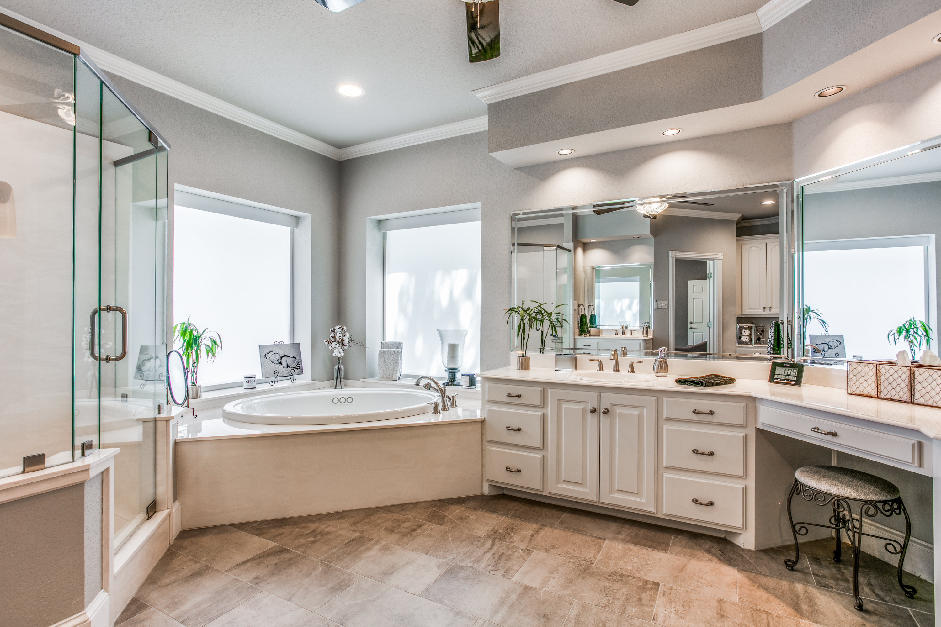 Decatur, Texas, 76234, United States, 4 Bedrooms Bedrooms, ,4 BathroomsBathrooms,Residential,For Sale,1977988