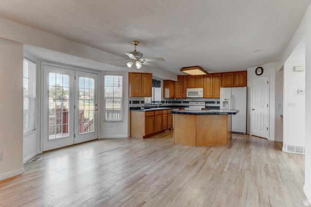 Taylorsville, Utah, 84123, United States, 5 Bedrooms Bedrooms, ,4 BathroomsBathrooms,Residential,For Sale,2005813