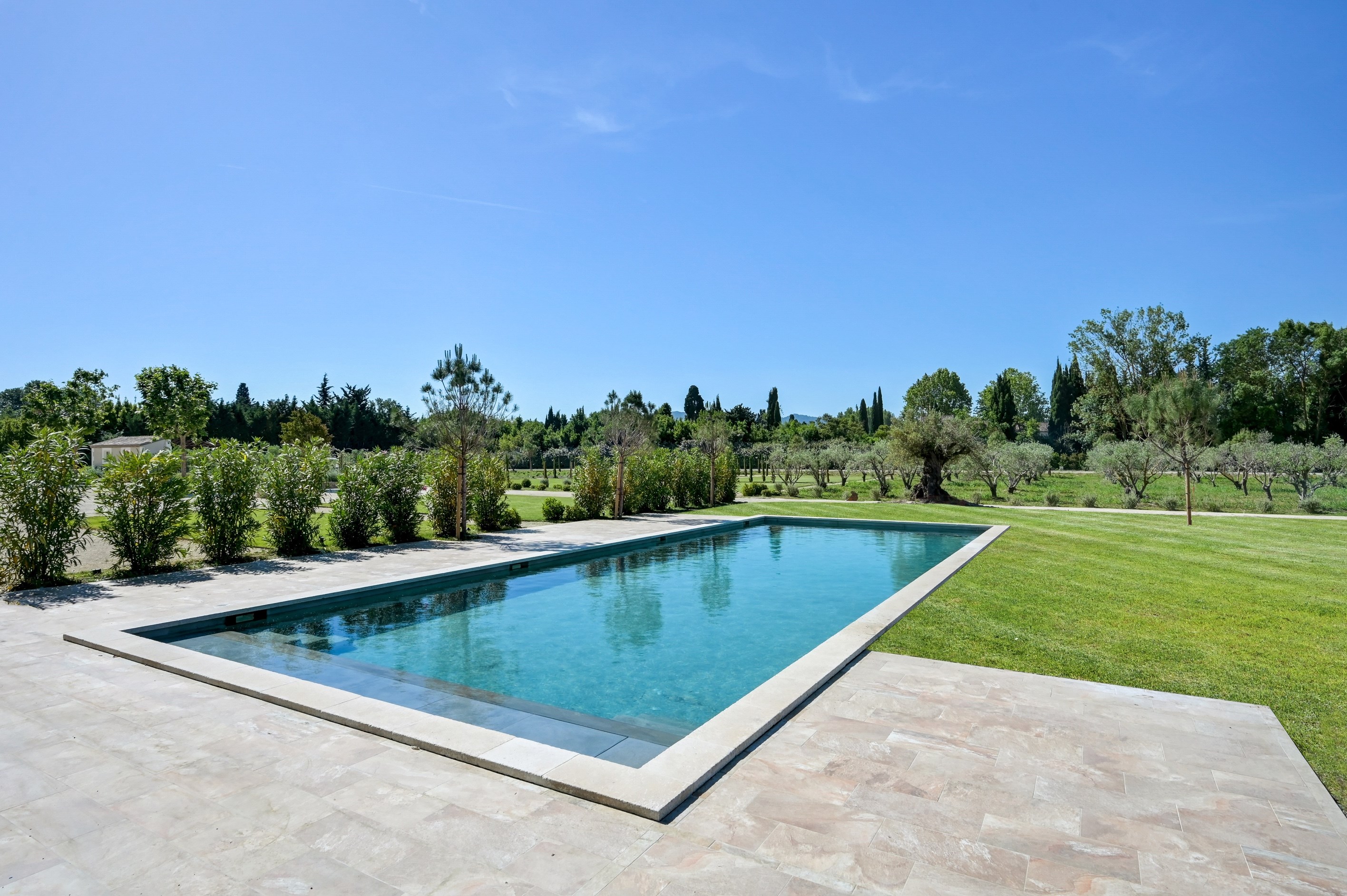 Exclusive listing. Saint Rémy de Provence, superb renovated property located 5 … - 物件實景