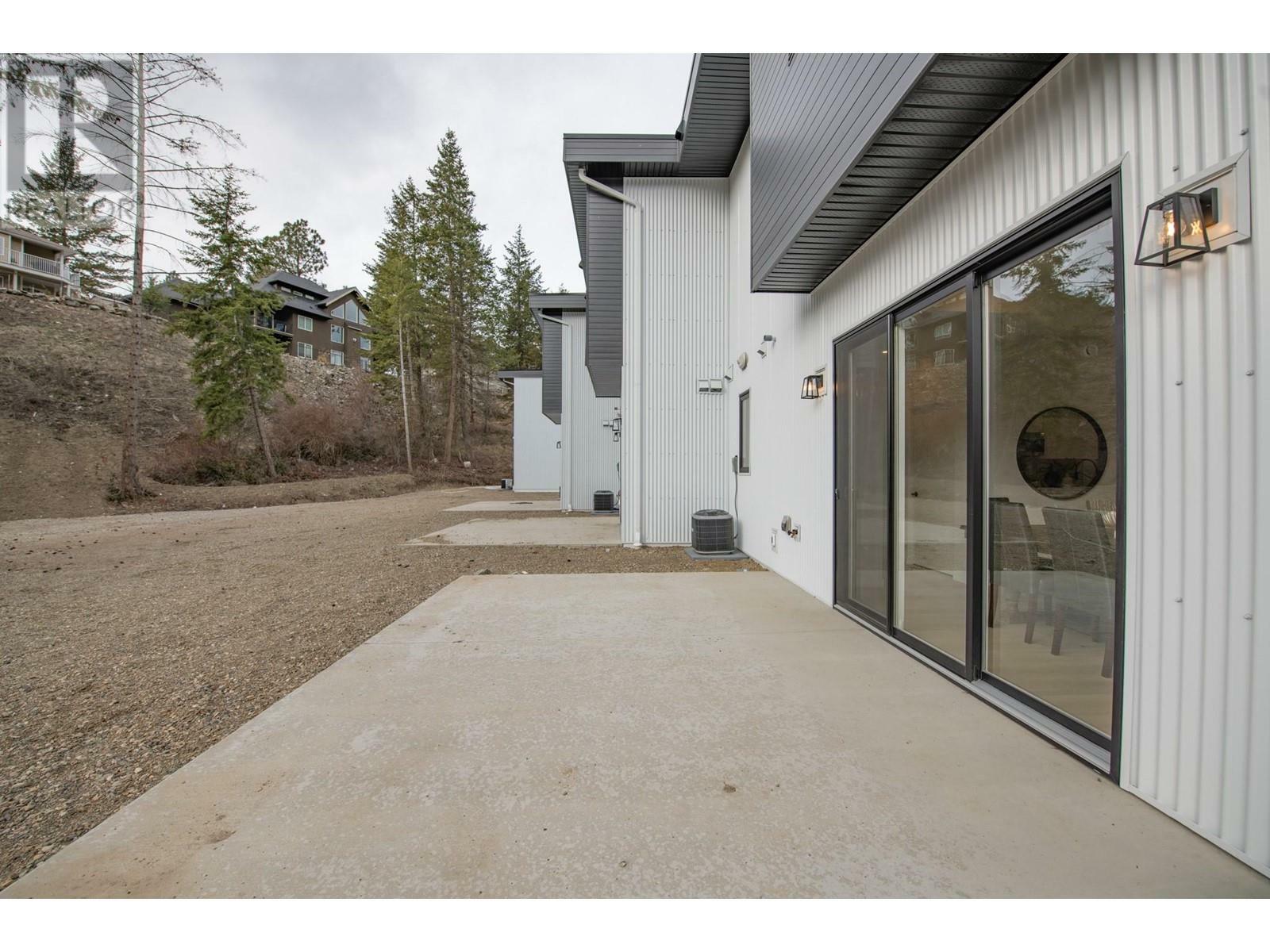 VERNON, British Columbia, V1H 1E2, CA, 3 Bedrooms Bedrooms, ,2 BathroomsBathrooms,Residential,For Sale,1837299