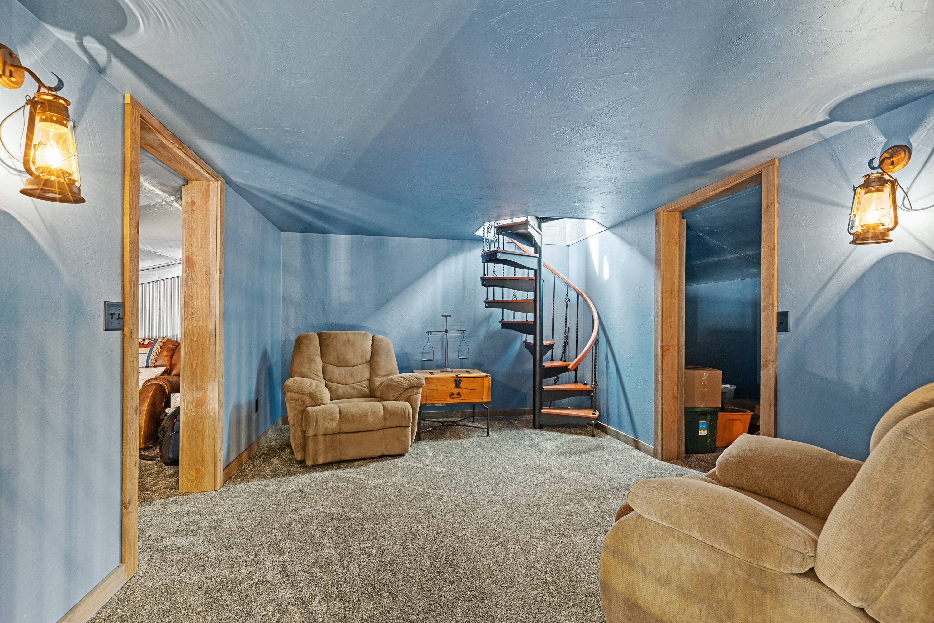 Hot Springs, South Dakota, 57747, United States, 6 Bedrooms Bedrooms, ,6 BathroomsBathrooms,Residential,For Sale,1978039