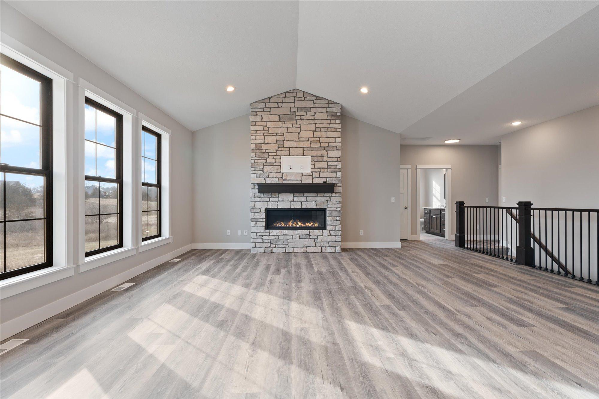 Hudson, Wisconsin, 54016, United States, 3 Bedrooms Bedrooms, ,2 BathroomsBathrooms,Residential,For Sale,1856369