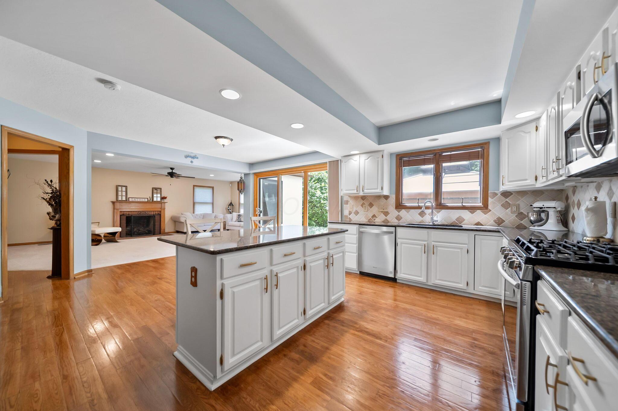 Dublin, Ohio, 43017, United States, 4 Bedrooms Bedrooms, ,4 BathroomsBathrooms,Residential,For Sale,1883217