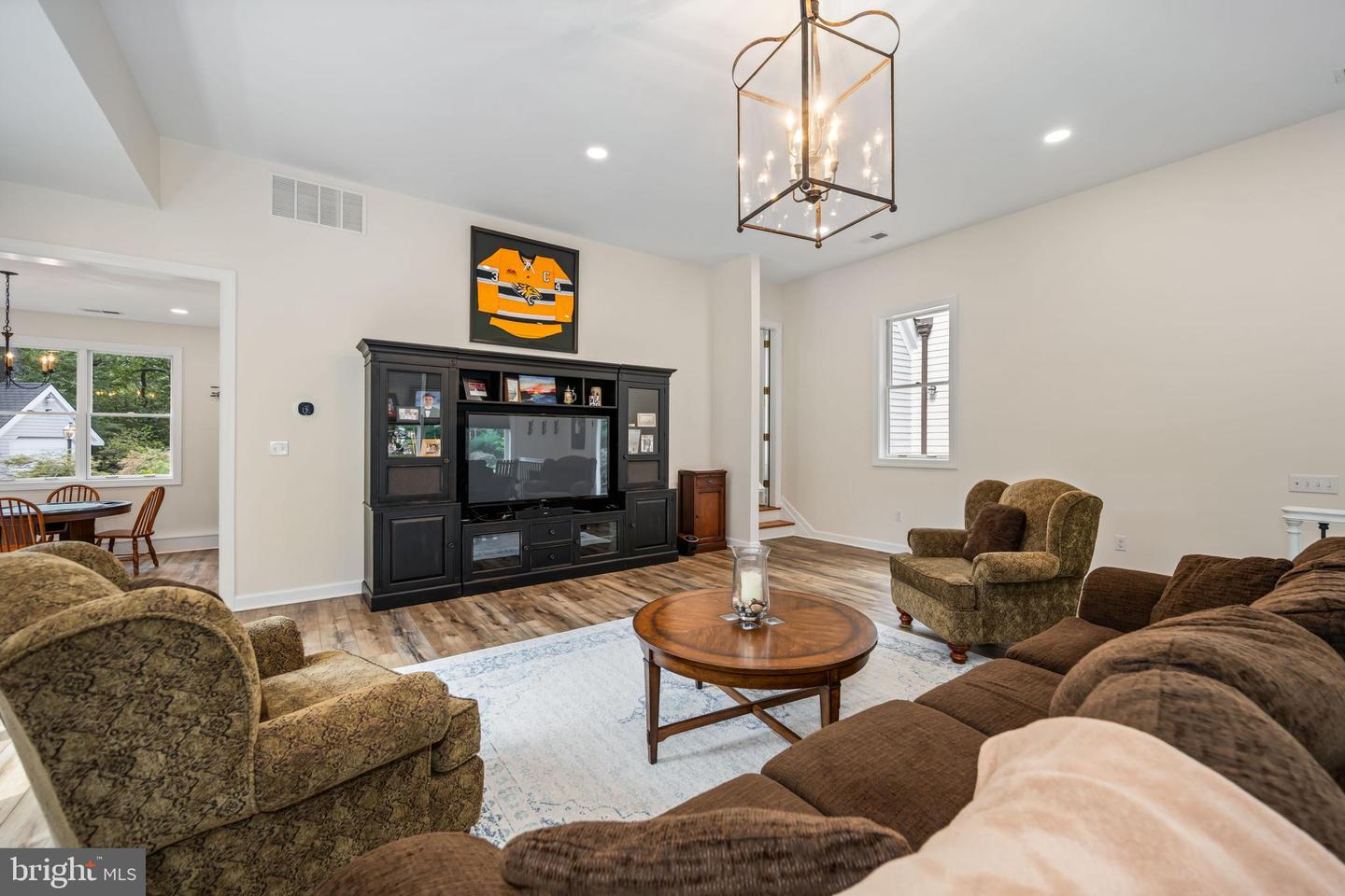Queenstown, Maryland, 21658, United States, 5 Bedrooms Bedrooms, ,6 BathroomsBathrooms,Residential,For Sale,1940127