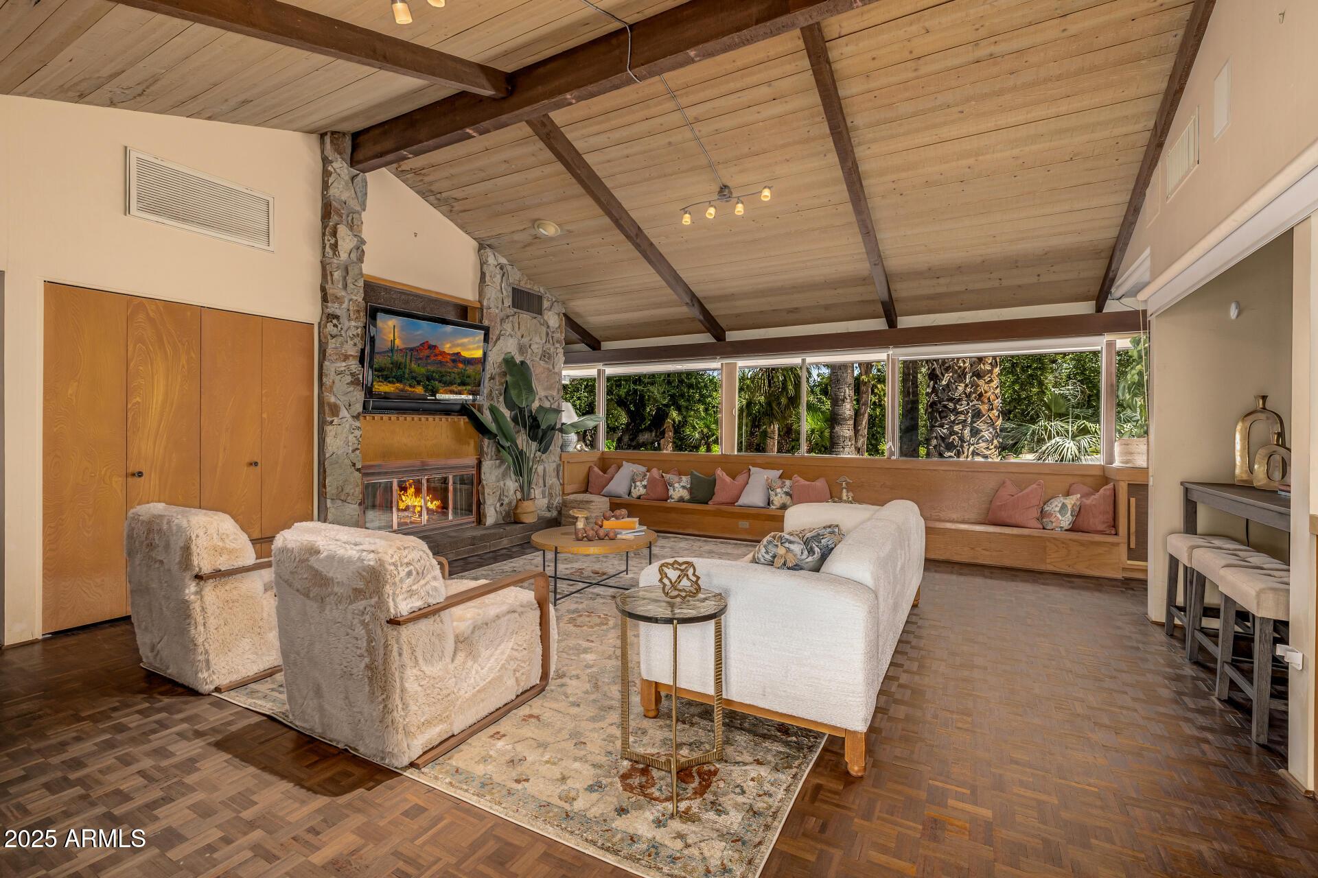 Paradise Valley, Arizona, 85253, United States, 4 Bedrooms Bedrooms, ,8 BathroomsBathrooms,Residential,For Sale,1983455