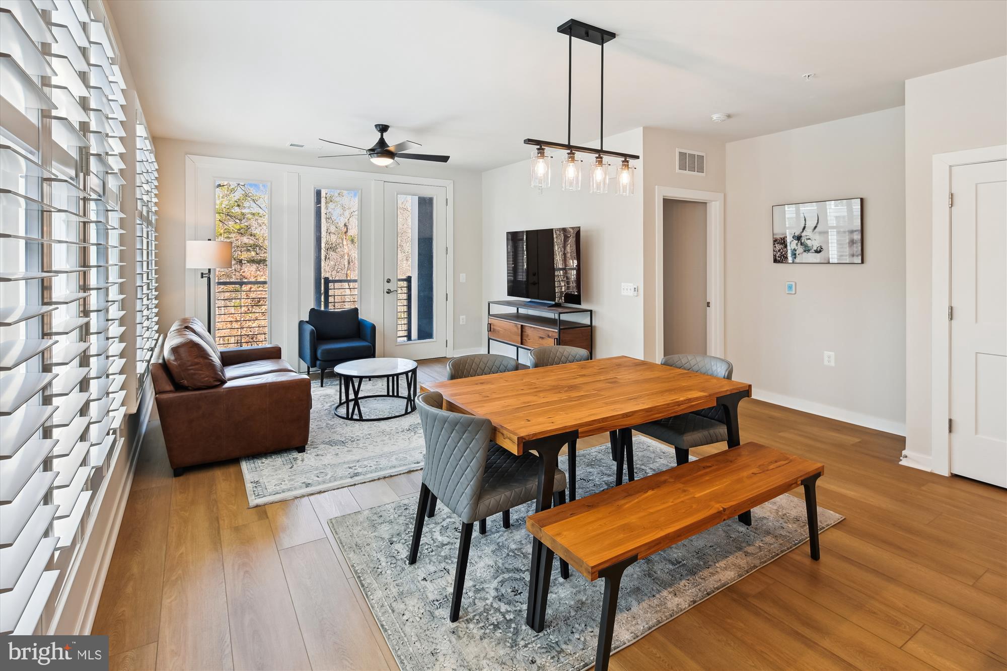 Reston, Virginia, 20190, United States, 2 Bedrooms Bedrooms, ,2 BathroomsBathrooms,Residential,For Sale,1915599
