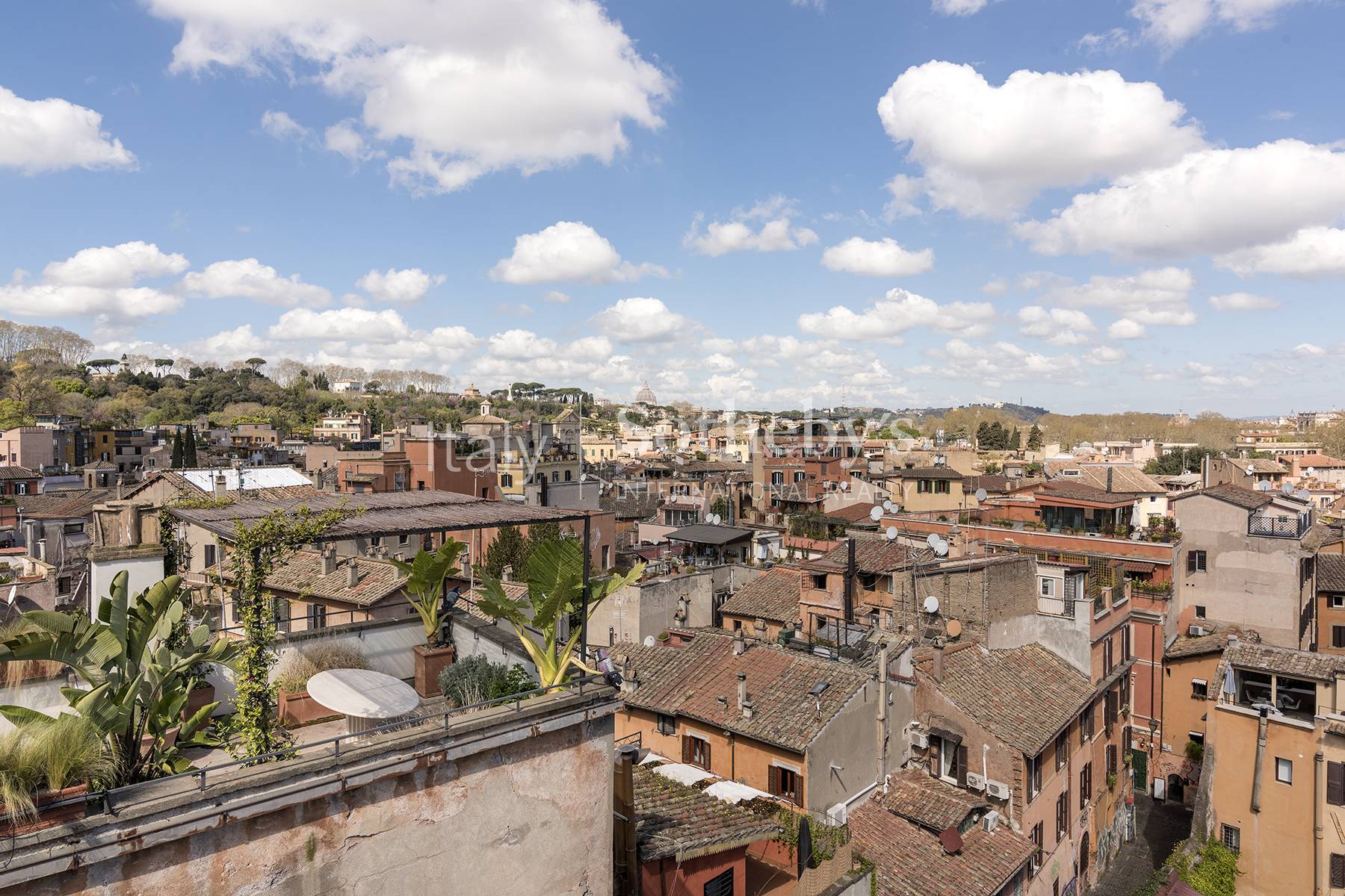  Prestigious penthouse with stunning panoramic terraces in Trastevere - 物件實景