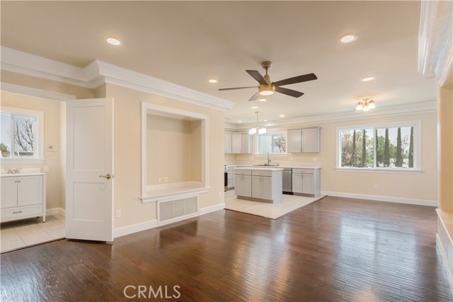 Lake Elsinore, California, 92530, United States, 4 Bedrooms Bedrooms, ,5 BathroomsBathrooms,Residential,For Sale,2008586