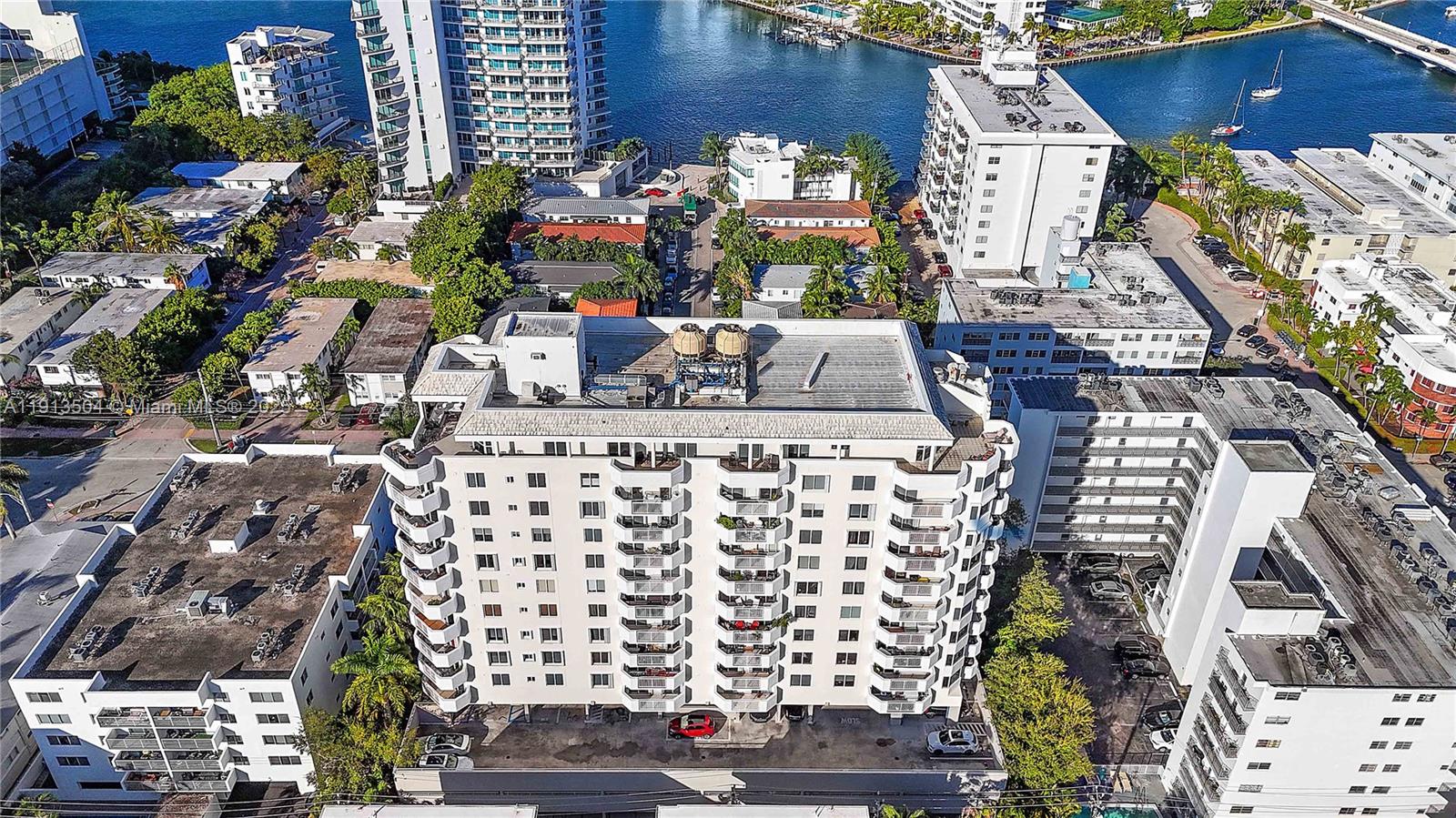 Miami Beach, Florida, 33139, United States, 2 Bedrooms Bedrooms, ,2 BathroomsBathrooms,Residential,For Sale,1993310