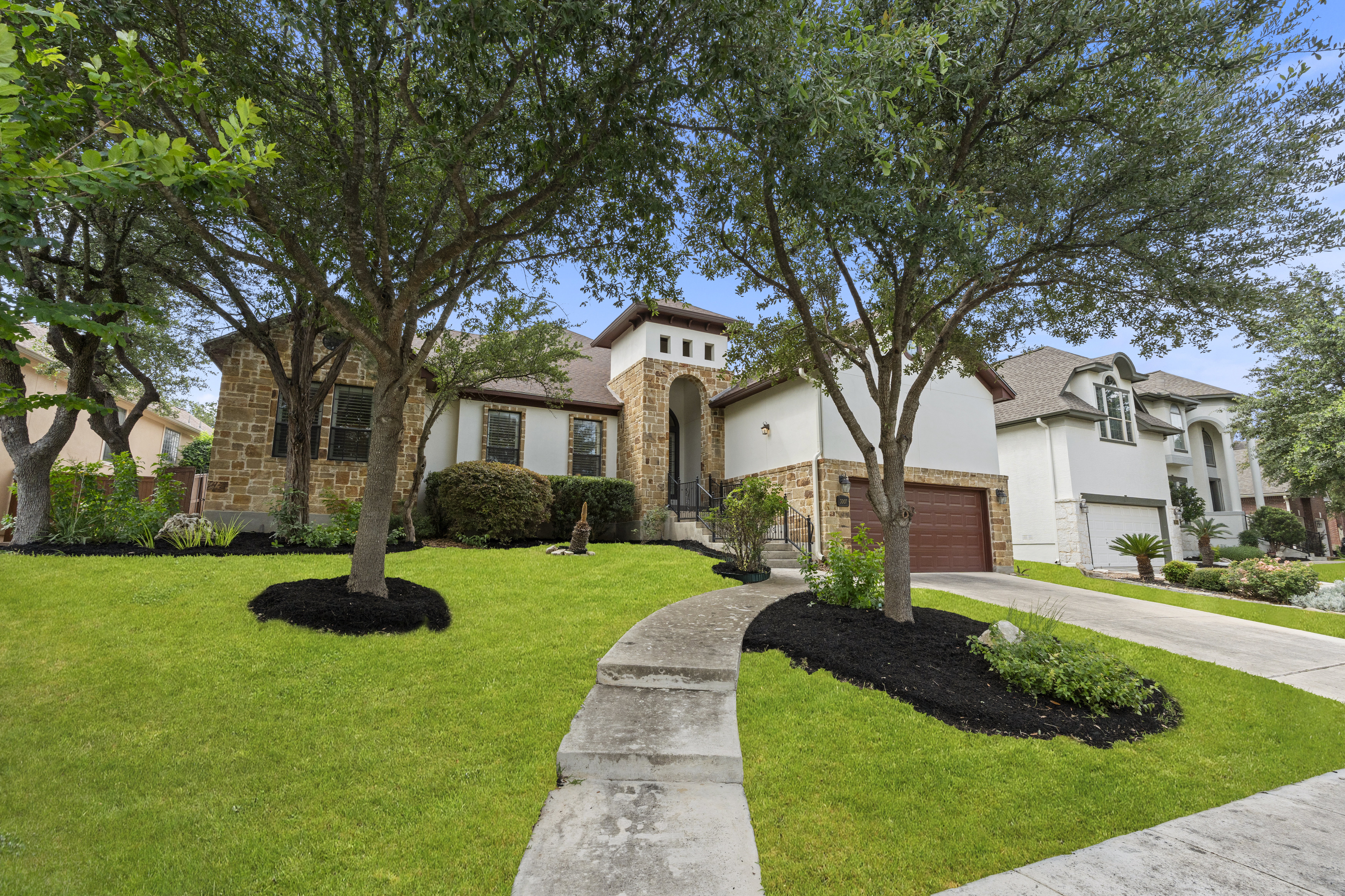  Remodeled Estate Living in Rogers Ranch - 物件實景