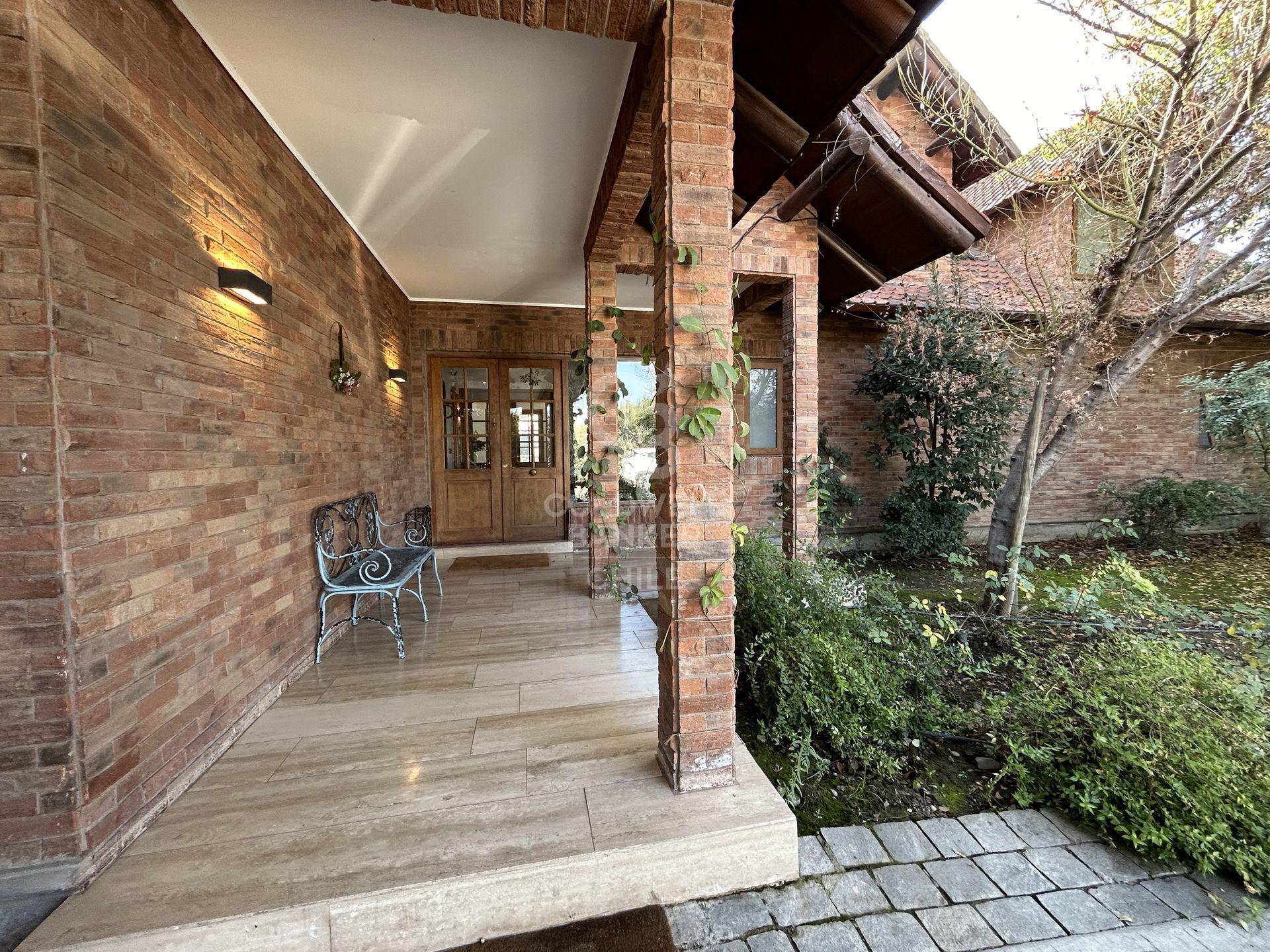 Colina, Chile, 6 Bedrooms Bedrooms, ,5 BathroomsBathrooms,Residential,For Sale,1955226