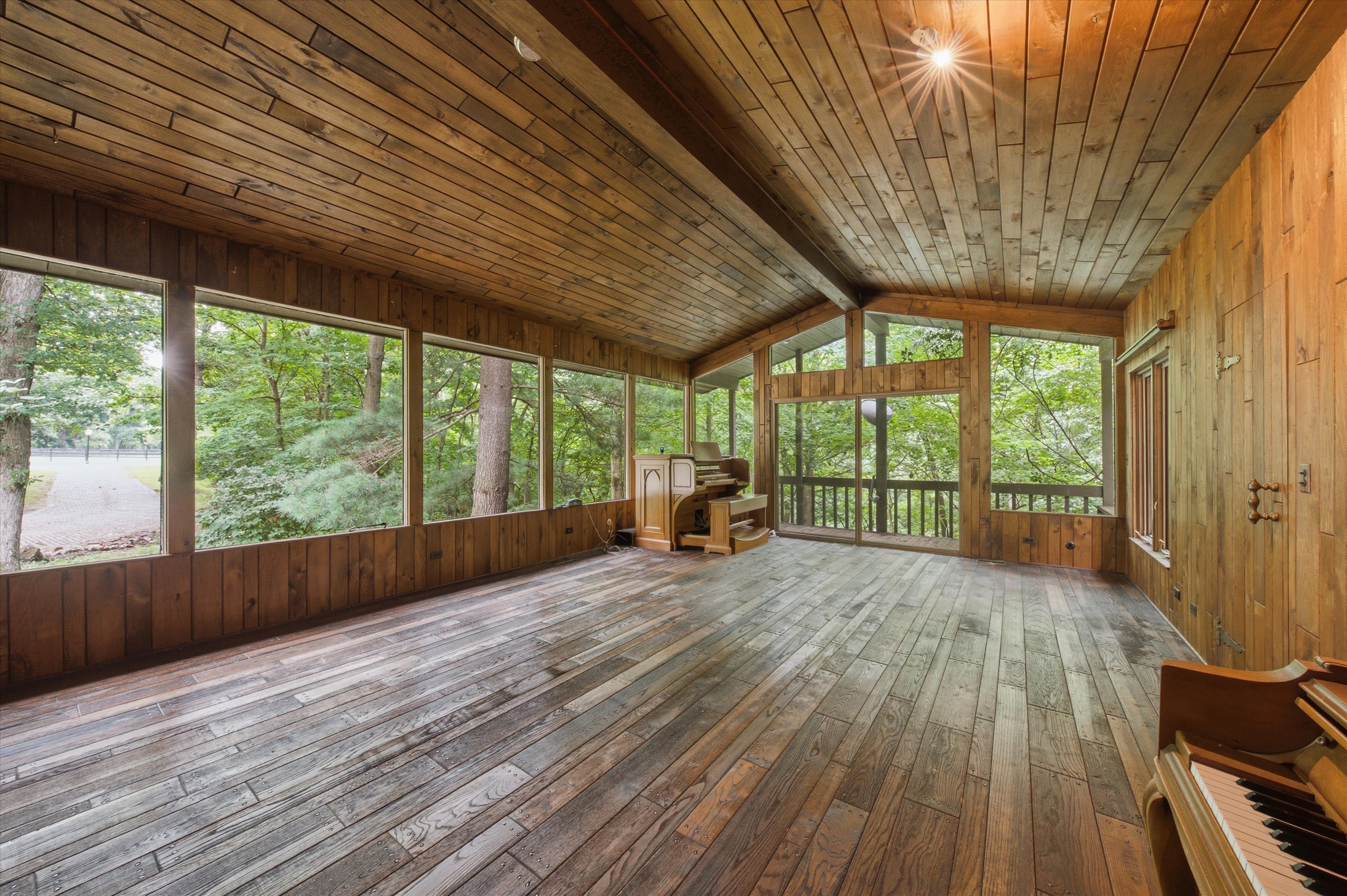  Private Country Estate Situated on Over Nine Acres of Beautiful Open Grounds - 物件實景