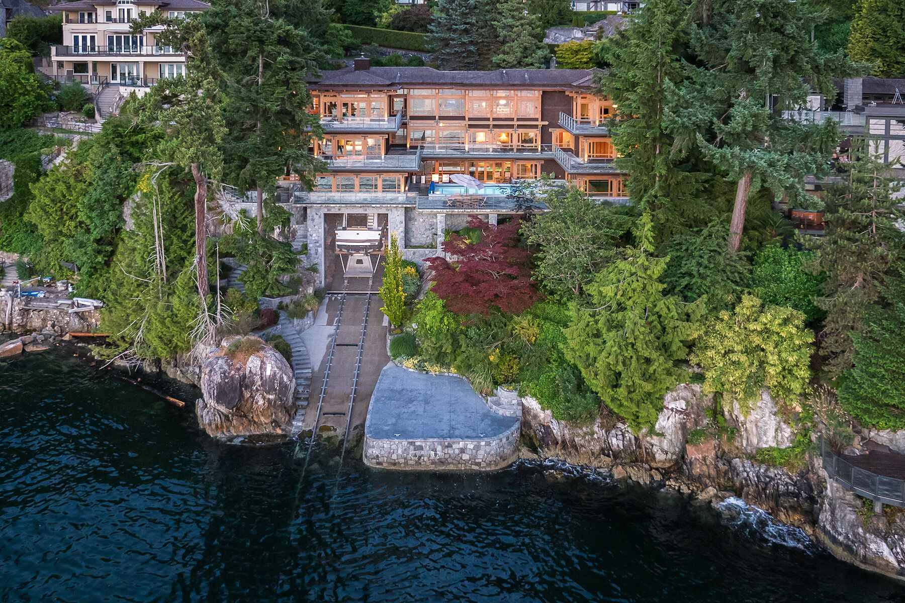 The Finest Waterfront Estate - 物件實景