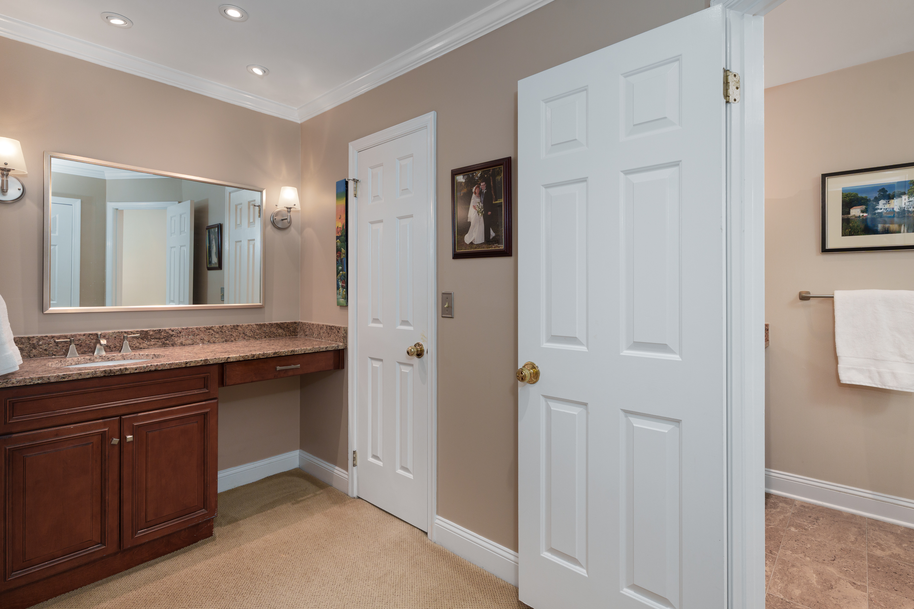  Kingsbrook Cul-de-Sac Home With 5 Bedrooms and a Finished Basement - 物件實景