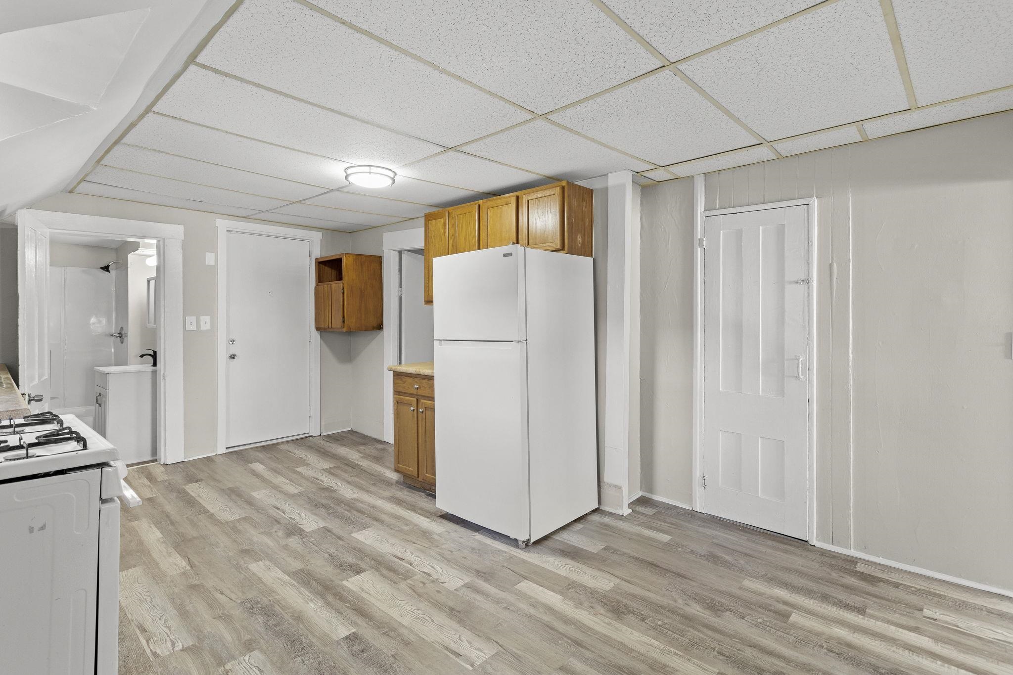 Manchester, New Hampshire, 03103, United States, ,Residential,For Sale,1981935