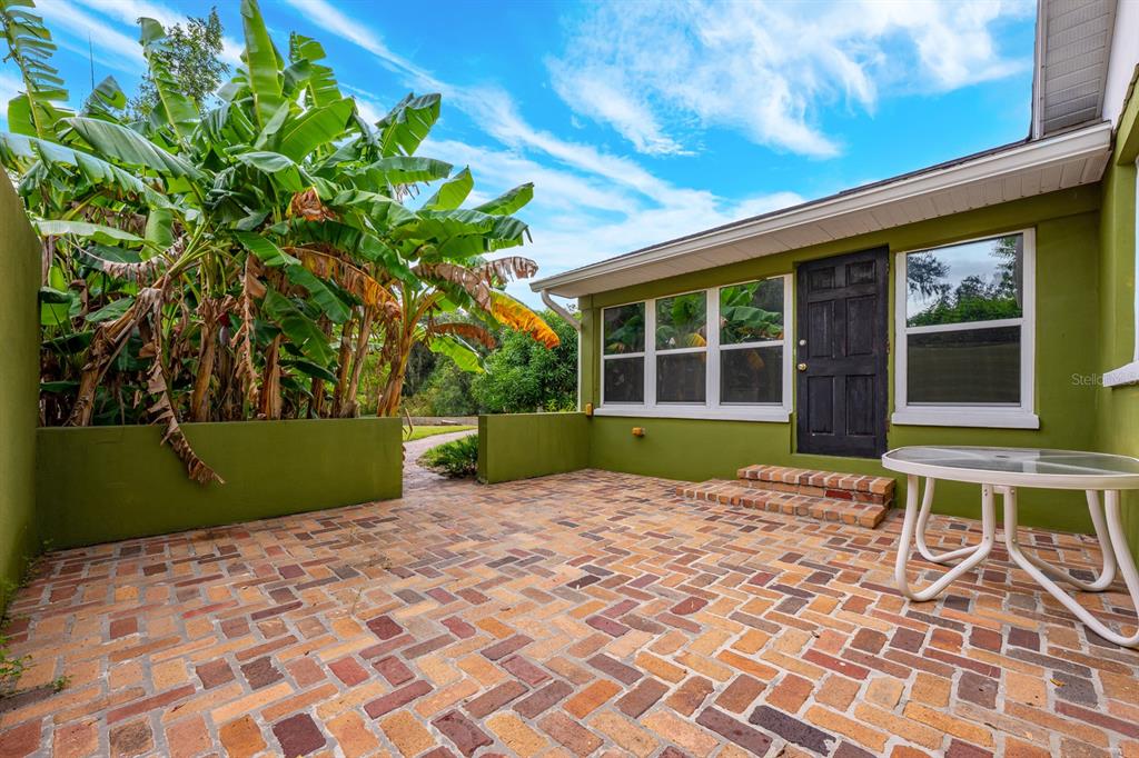 Orlando, Florida, 32805, United States, 3 Bedrooms Bedrooms, ,2 BathroomsBathrooms,Residential,For Sale,1955984