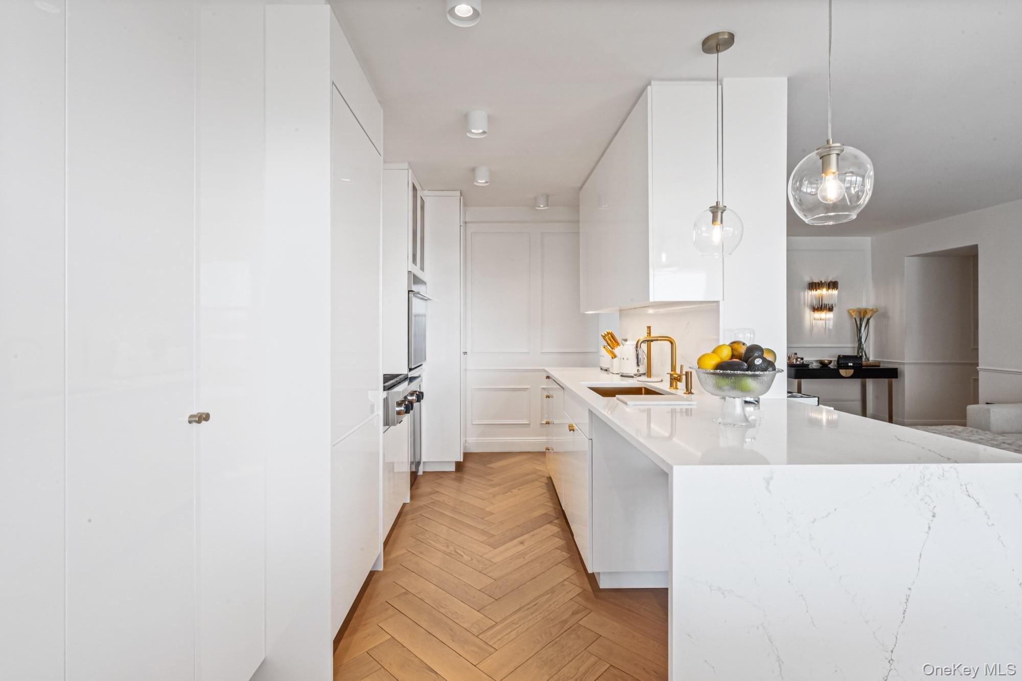 Bayside, New York, 11360, United States, 3 Bedrooms Bedrooms, ,2 BathroomsBathrooms,Residential,For Sale,2048394