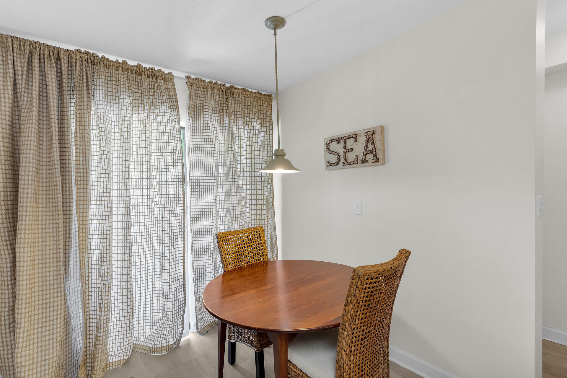ISLAMORADA, Florida, 33036, United States, 2 Bedrooms Bedrooms, ,2 BathroomsBathrooms,Residential,For Sale,1874180