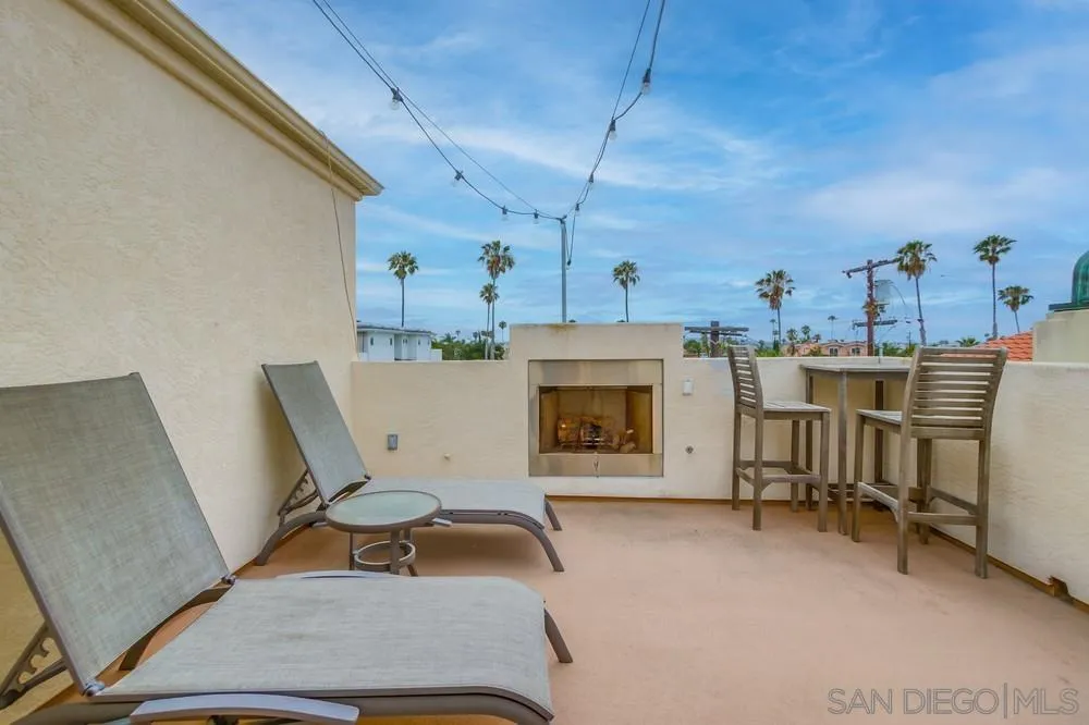 San Diego, California, 92109, United States, 2 Bedrooms Bedrooms, ,3 BathroomsBathrooms,Residential,For Sale,1901118