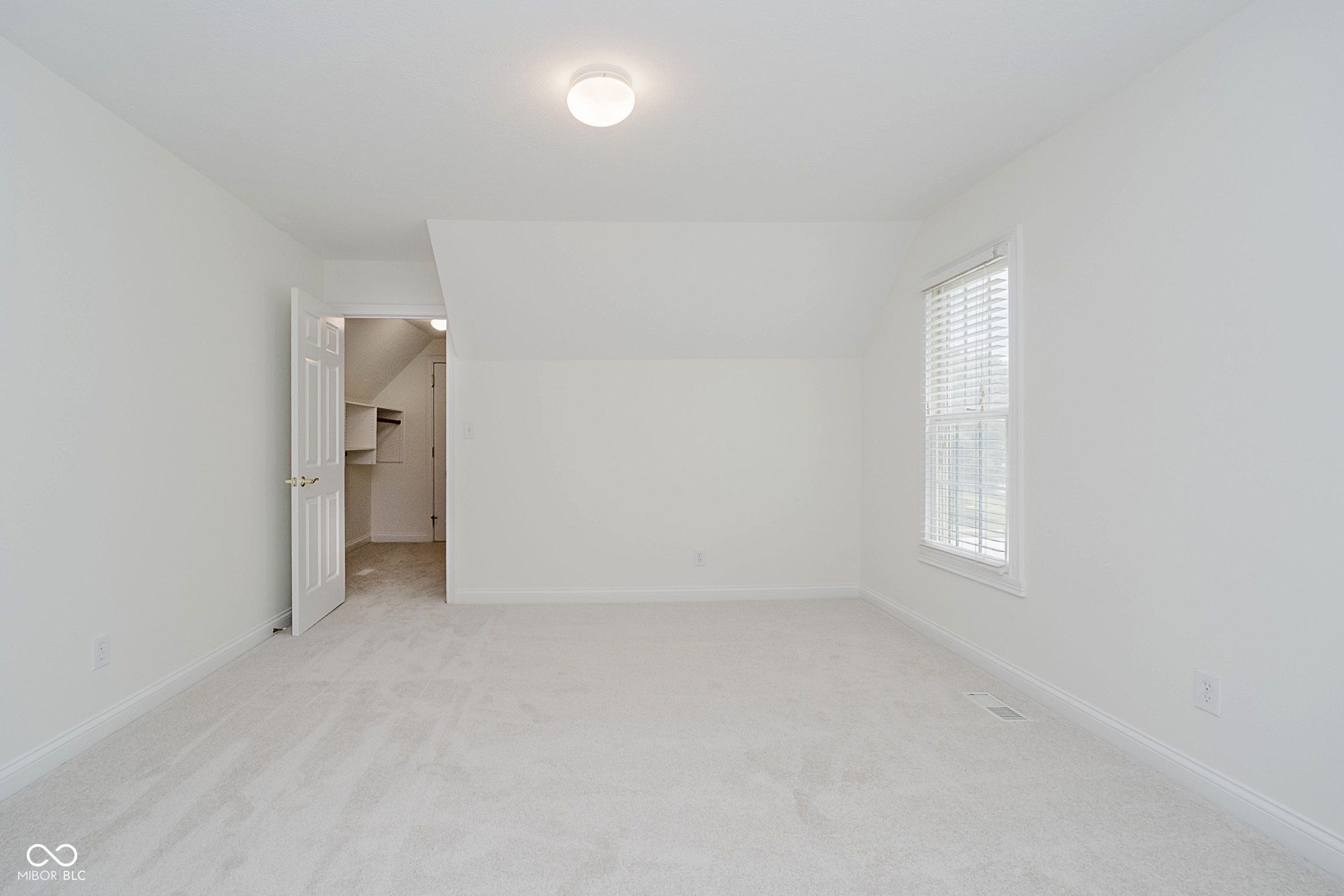 Carmel, Indiana, 46033, United States, 4 Bedrooms Bedrooms, ,4 BathroomsBathrooms,Residential,For Sale,1893581