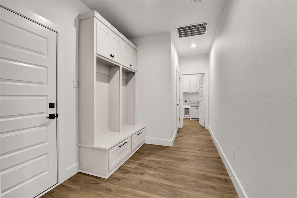 Millsap, Texas, 76066, United States, 4 Bedrooms Bedrooms, ,3 BathroomsBathrooms,Residential,For Sale,1976934