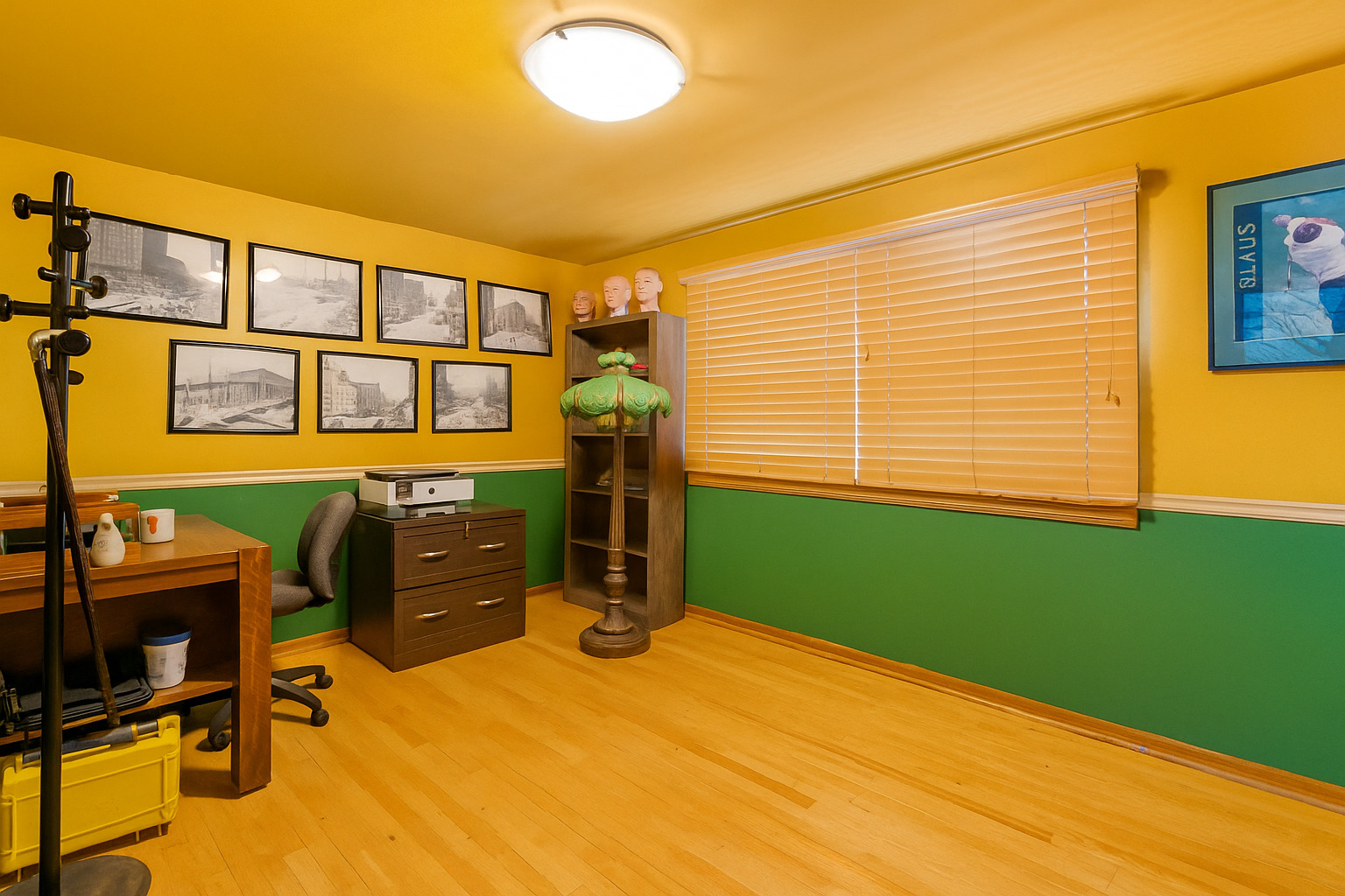 Berwyn, Illinois, 60402, United States, 6 Bedrooms Bedrooms, ,Residential,For Sale,1903495