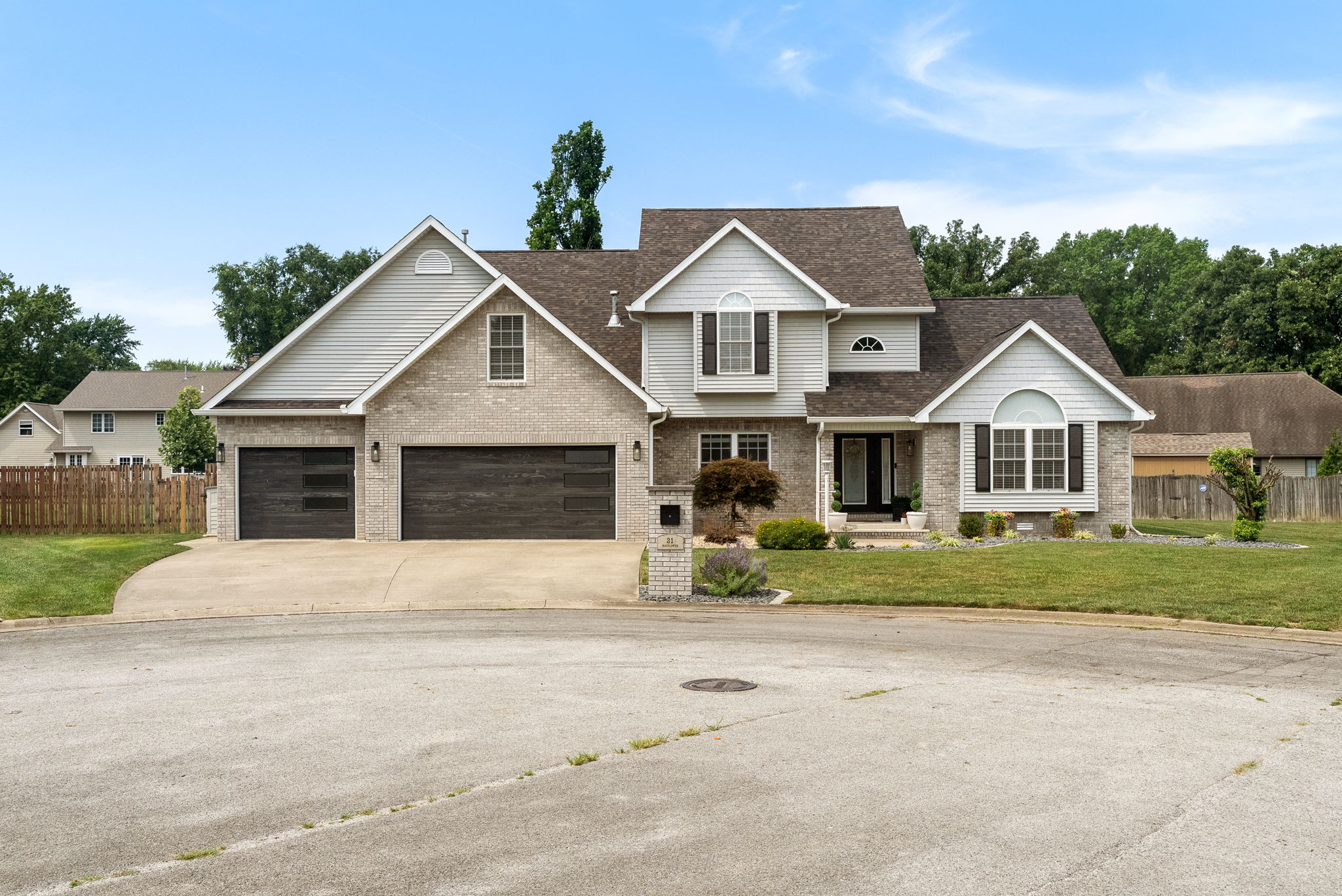 Terre Haute, Indiana, 47803, United States, 5 Bedrooms Bedrooms, ,4 BathroomsBathrooms,Residential,For Sale,1942533