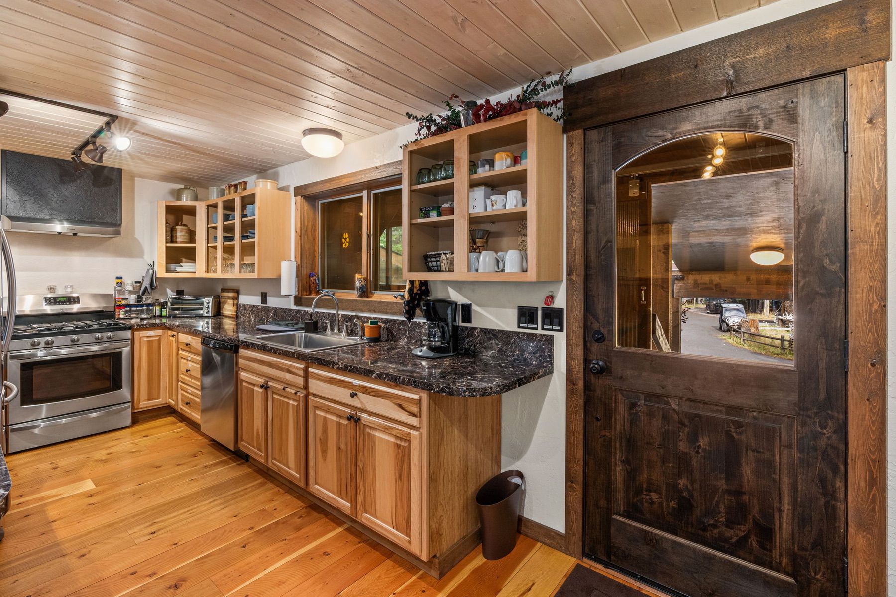  708 US Highway 212 W - 物件實景