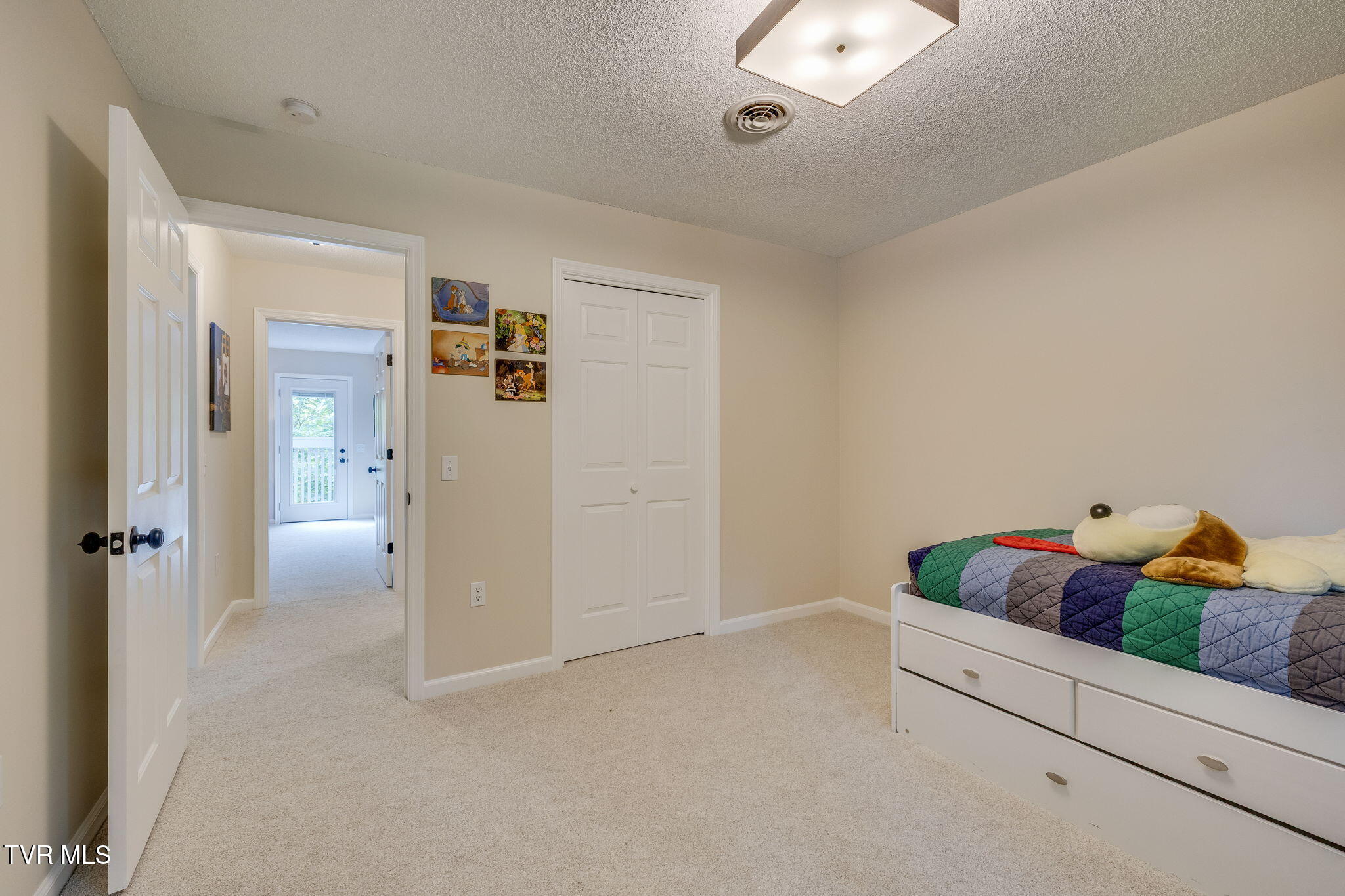 Kingsport, Tennessee, 37663, United States, 5 Bedrooms Bedrooms, ,3 BathroomsBathrooms,Residential,For Sale,1878184
