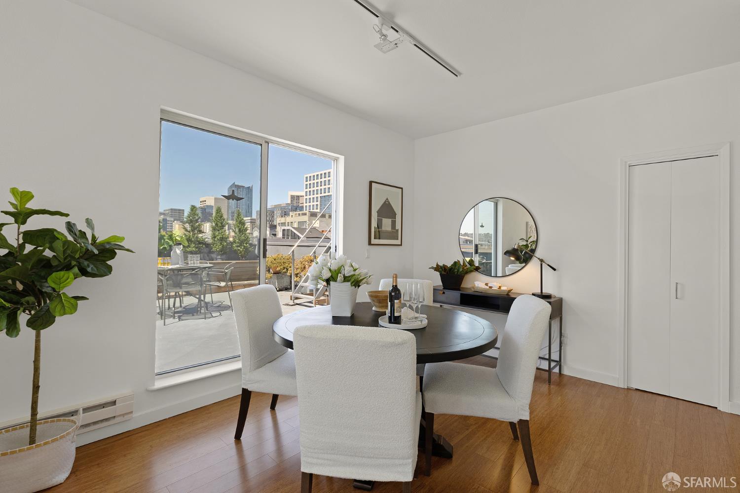 San Francisco, California, 94103, United States, 2 Bedrooms Bedrooms, ,2 BathroomsBathrooms,Residential,For Sale,1849011
