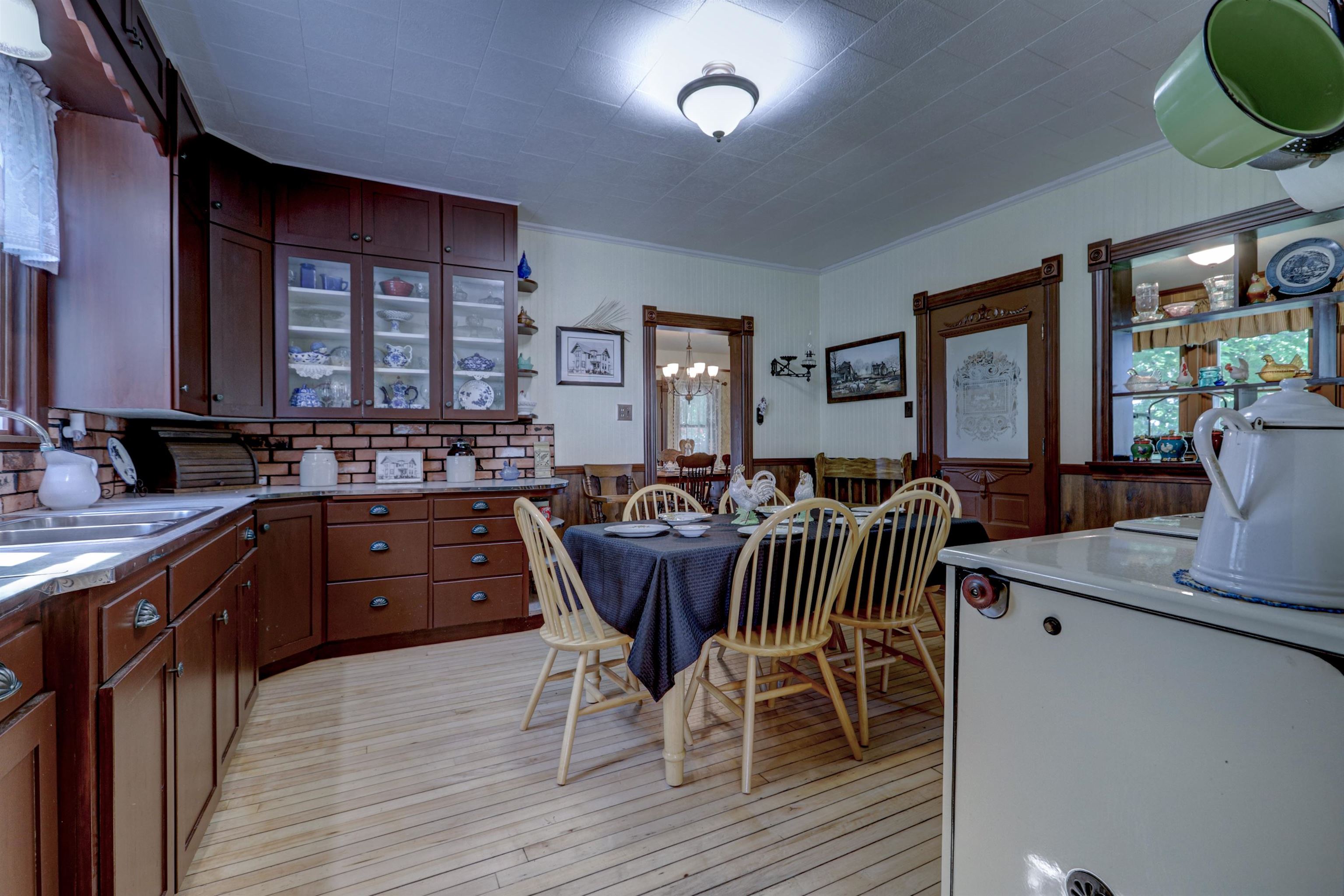 Bonduel, Wisconsin, 54107, United States, 4 Bedrooms Bedrooms, ,1 BathroomBathrooms,Residential,For Sale,1937889