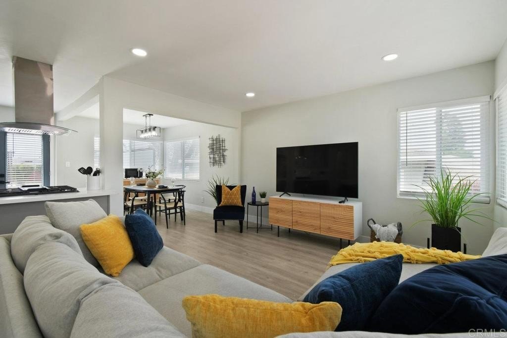 San Diego, California, 92139, United States, 3 Bedrooms Bedrooms, ,2 BathroomsBathrooms,Residential,For Sale,1856072