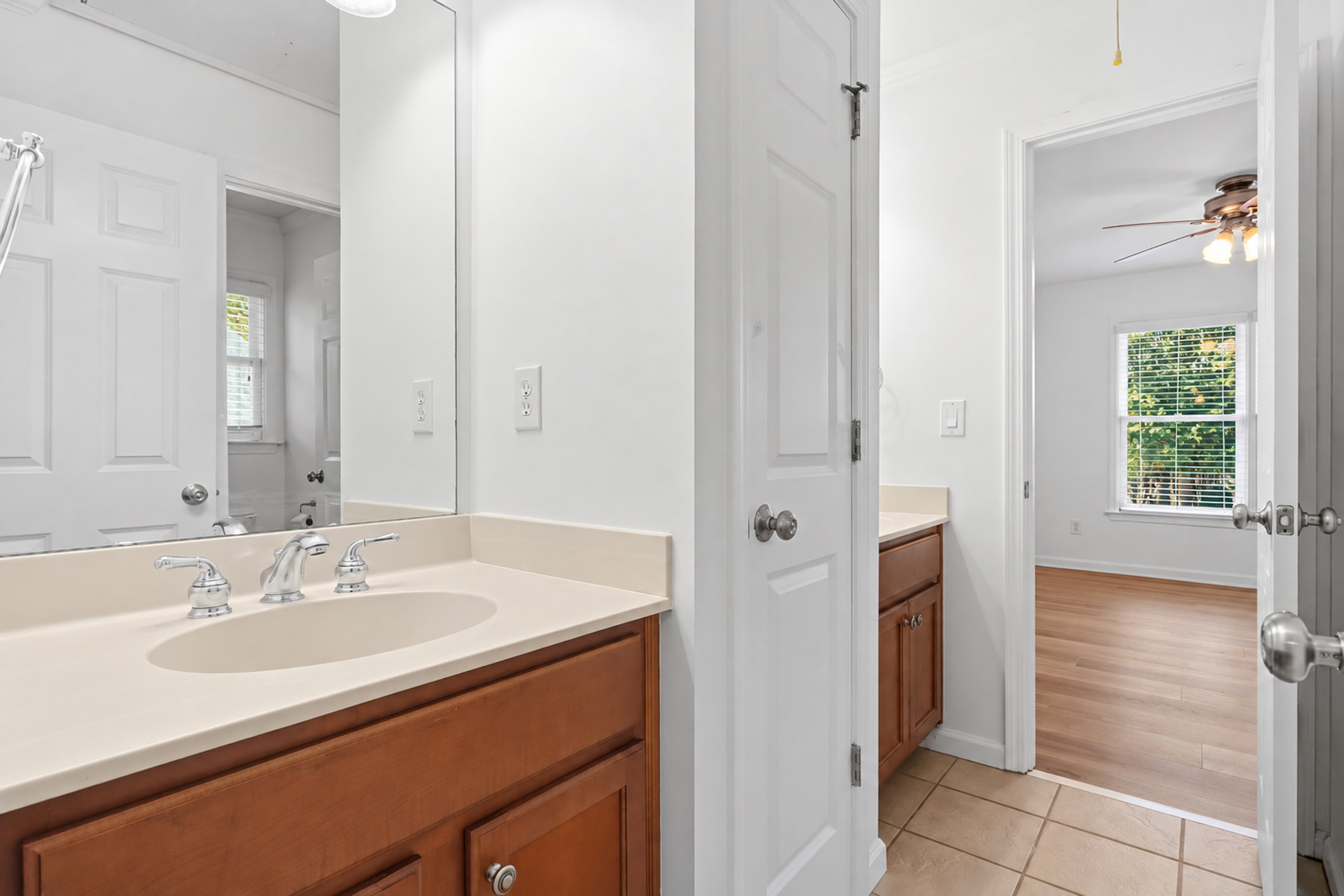  Beautifully Appointed Home in Sought-After Woodmont - 物件實景