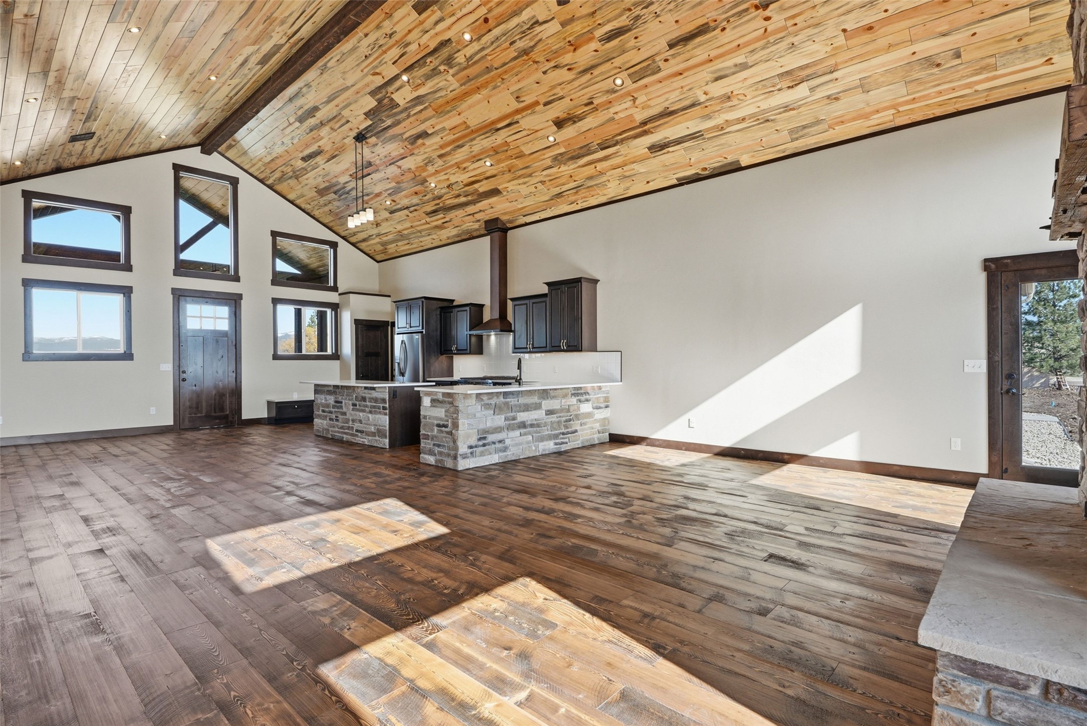  475 Ashleigh Lane - 物件實景