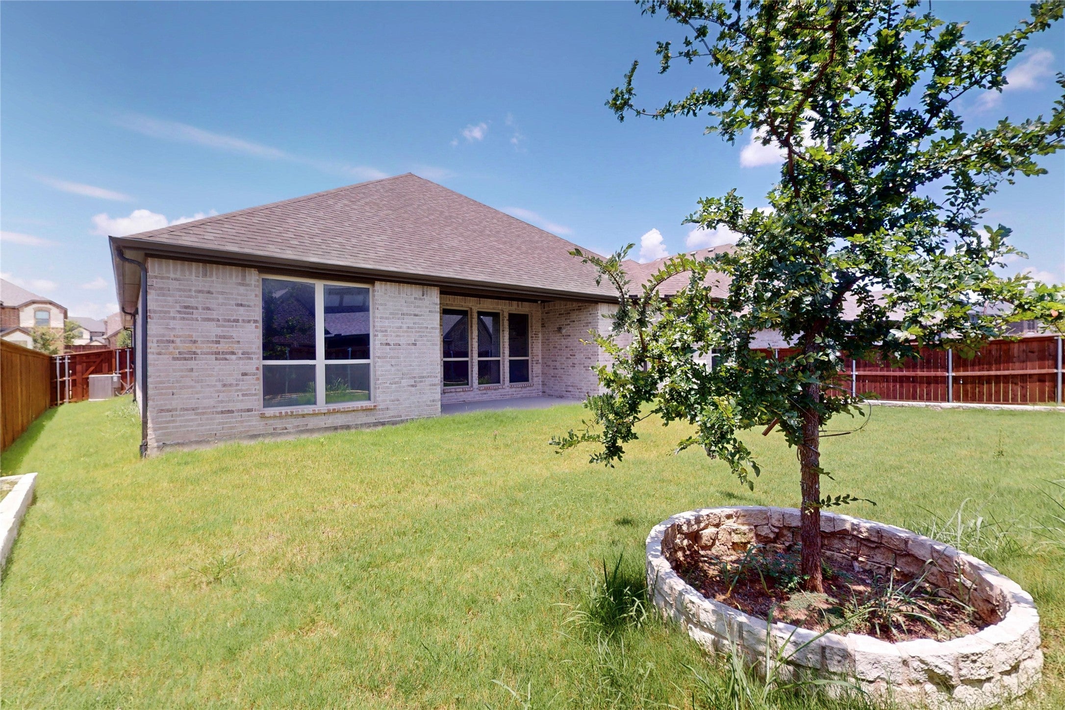 Mansfield, Texas, 76063, United States, 4 Bedrooms Bedrooms, ,4 BathroomsBathrooms,Residential,For Sale,1978691