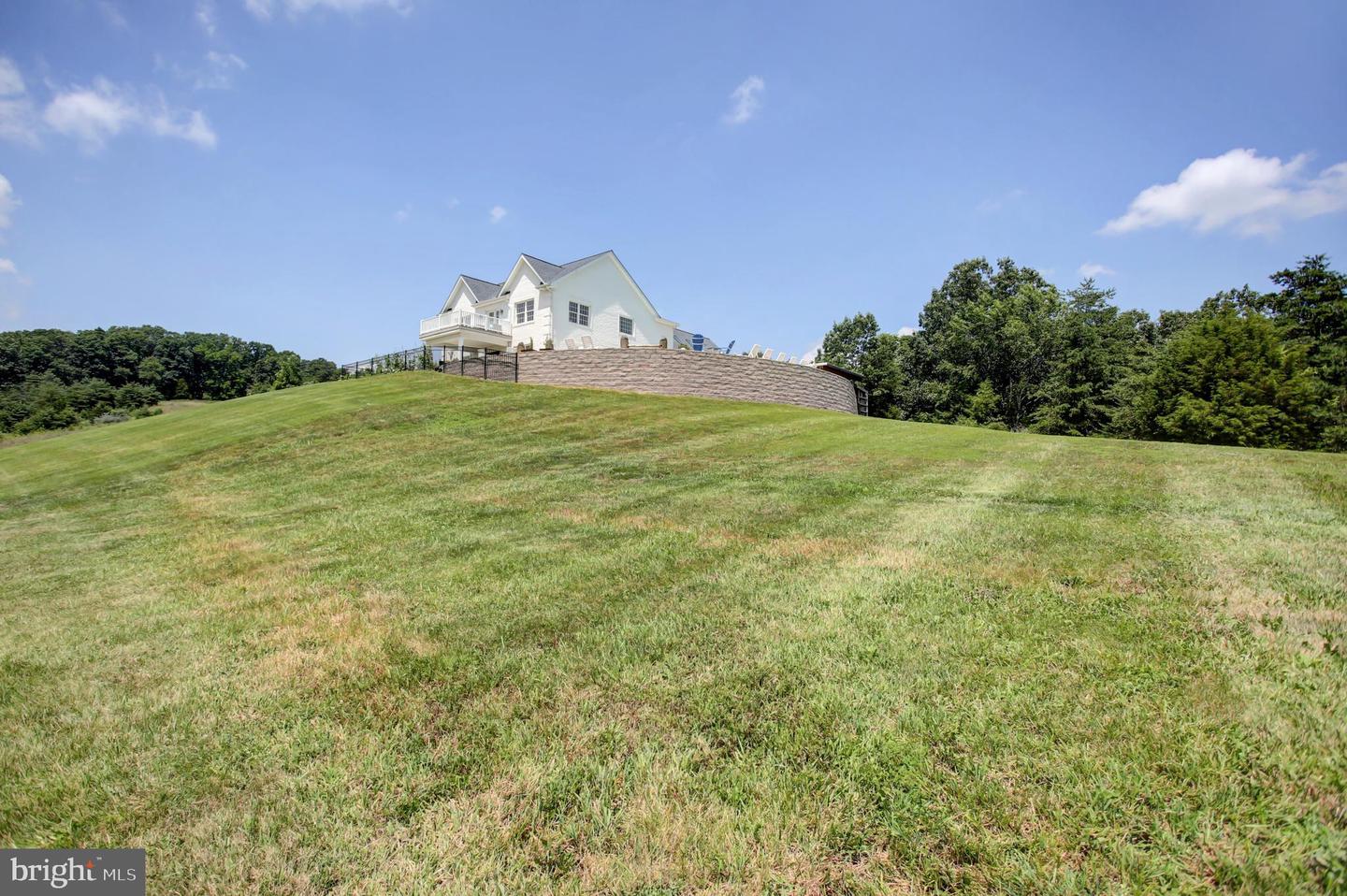 Big Pool, Maryland, 21711, United States, 5 Bedrooms Bedrooms, ,4 BathroomsBathrooms,Residential,For Sale,1897017